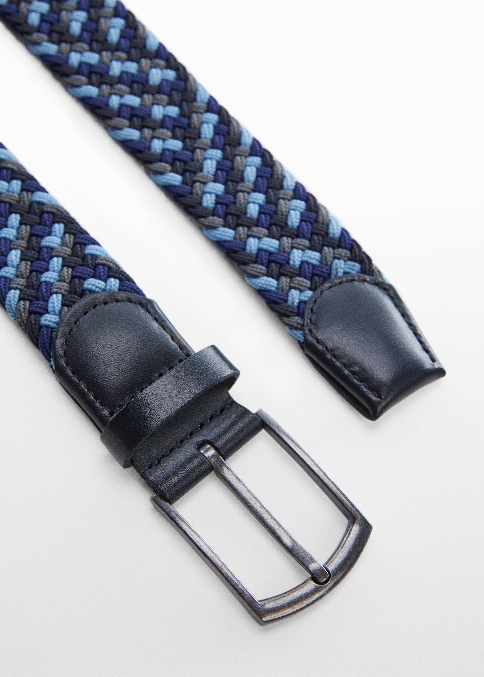 Flätat stretchigt skärp färger - Bild av mittparti