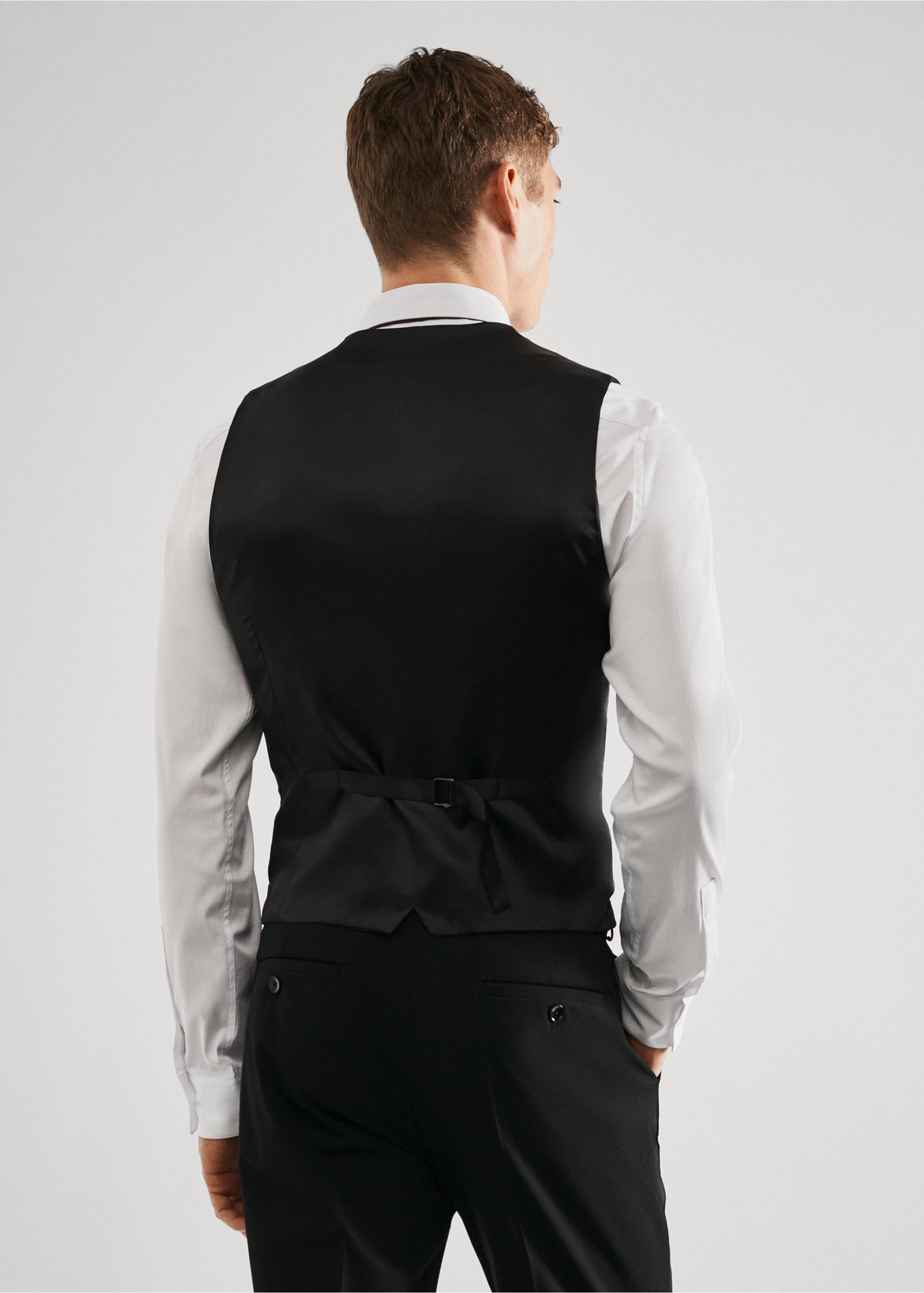 Super Slim Fit-Anzugweste aus Stretchstoff - Rückseite des Artikels, Schwarz. Ref: 57040664-00.
