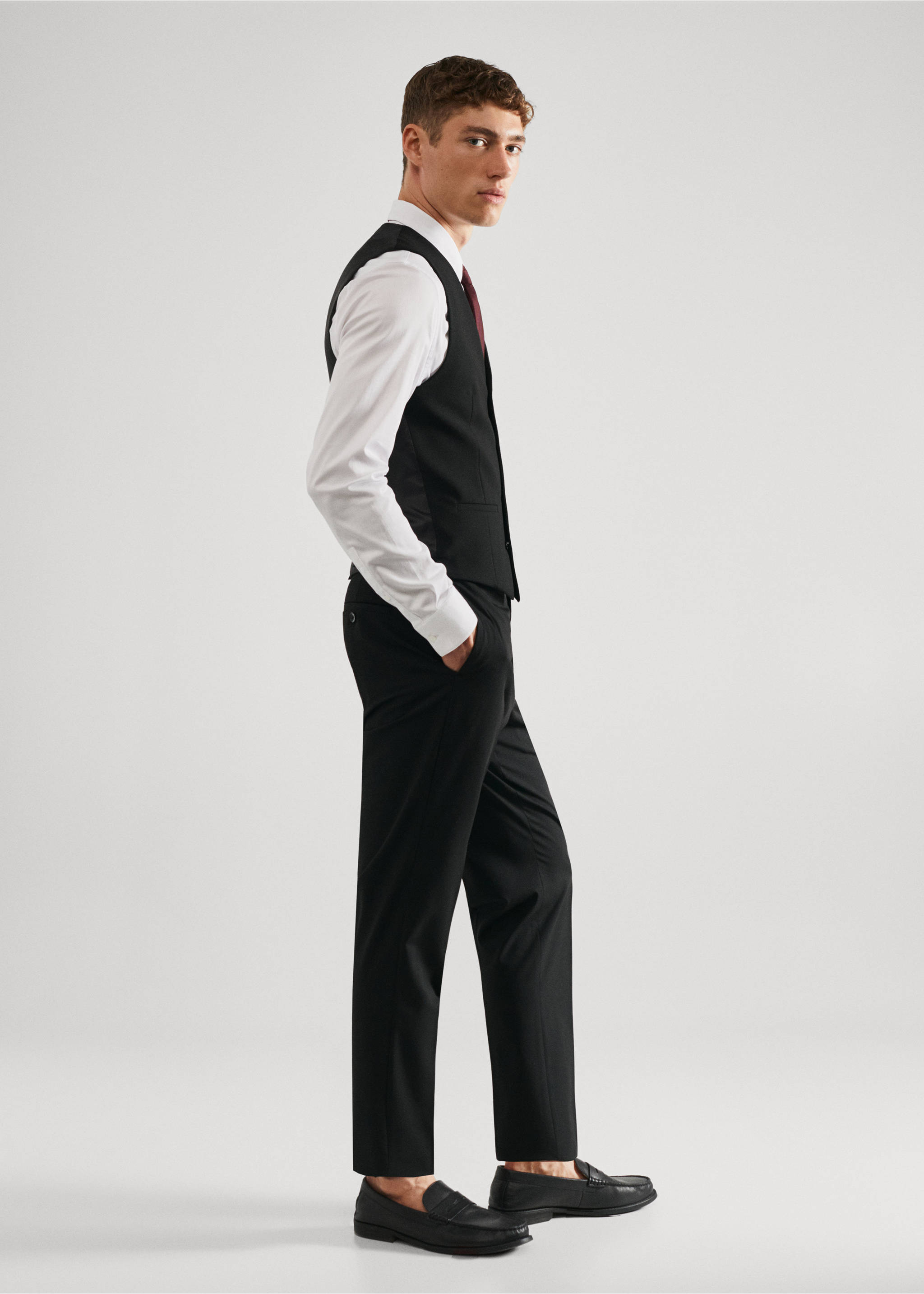 Super Slim Fit-Anzugweste aus Stretchstoff - Detail des Artikels 2, Schwarz. Ref: 57040664-00.