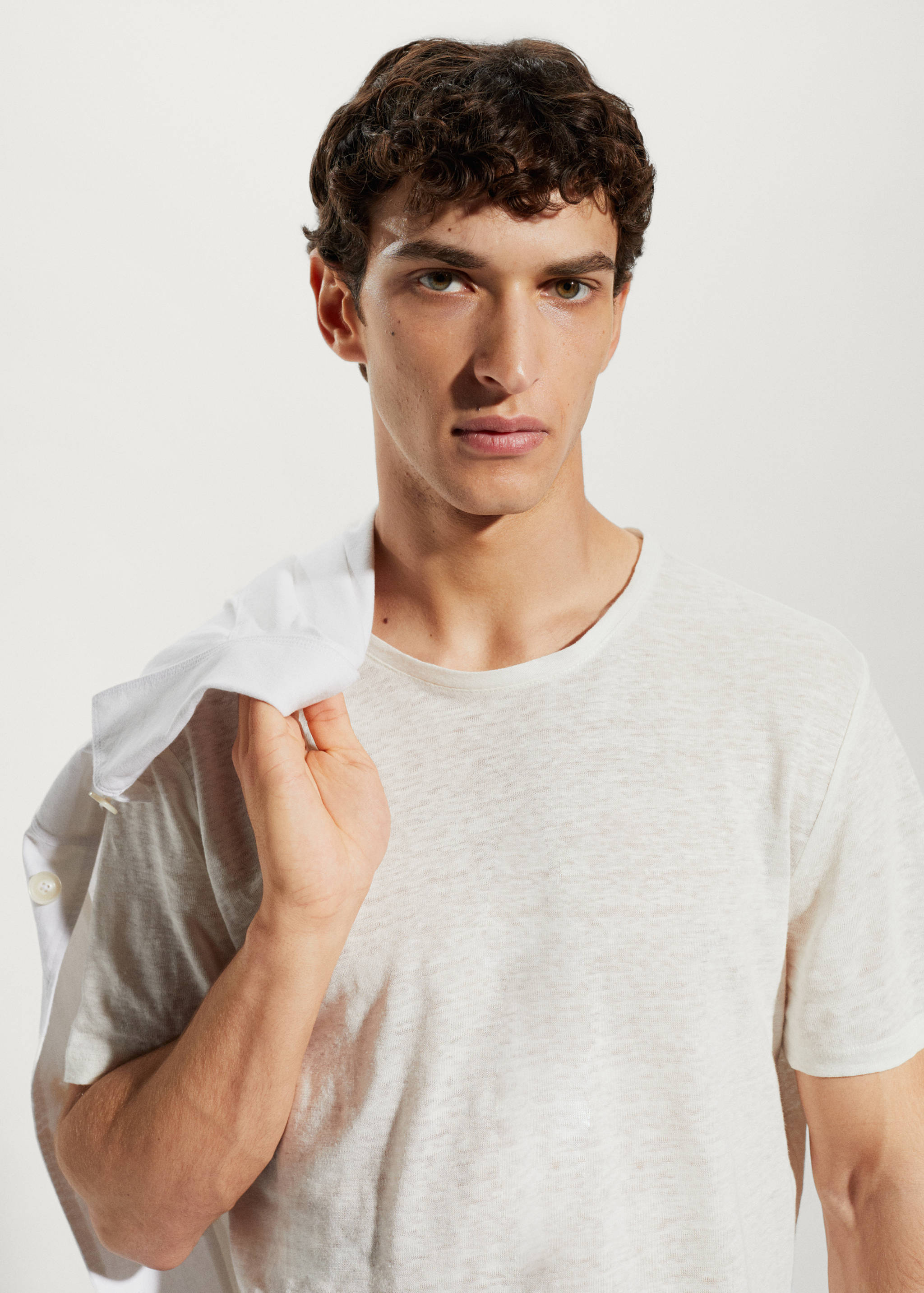 T-shirt slim fit 100 % lin - Détail de l'article 1