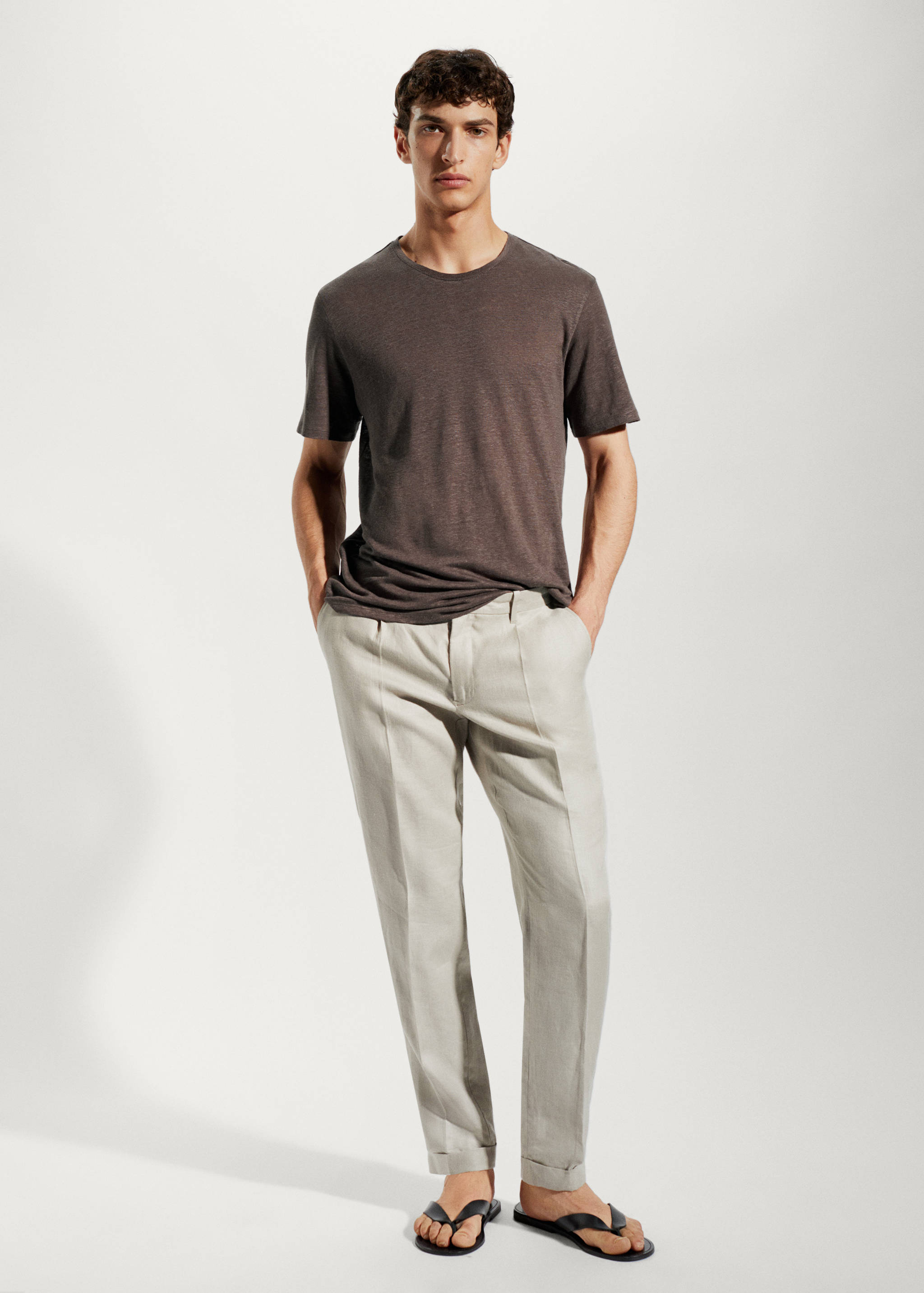 T-shirt slim fit 100 % lin - Plan général