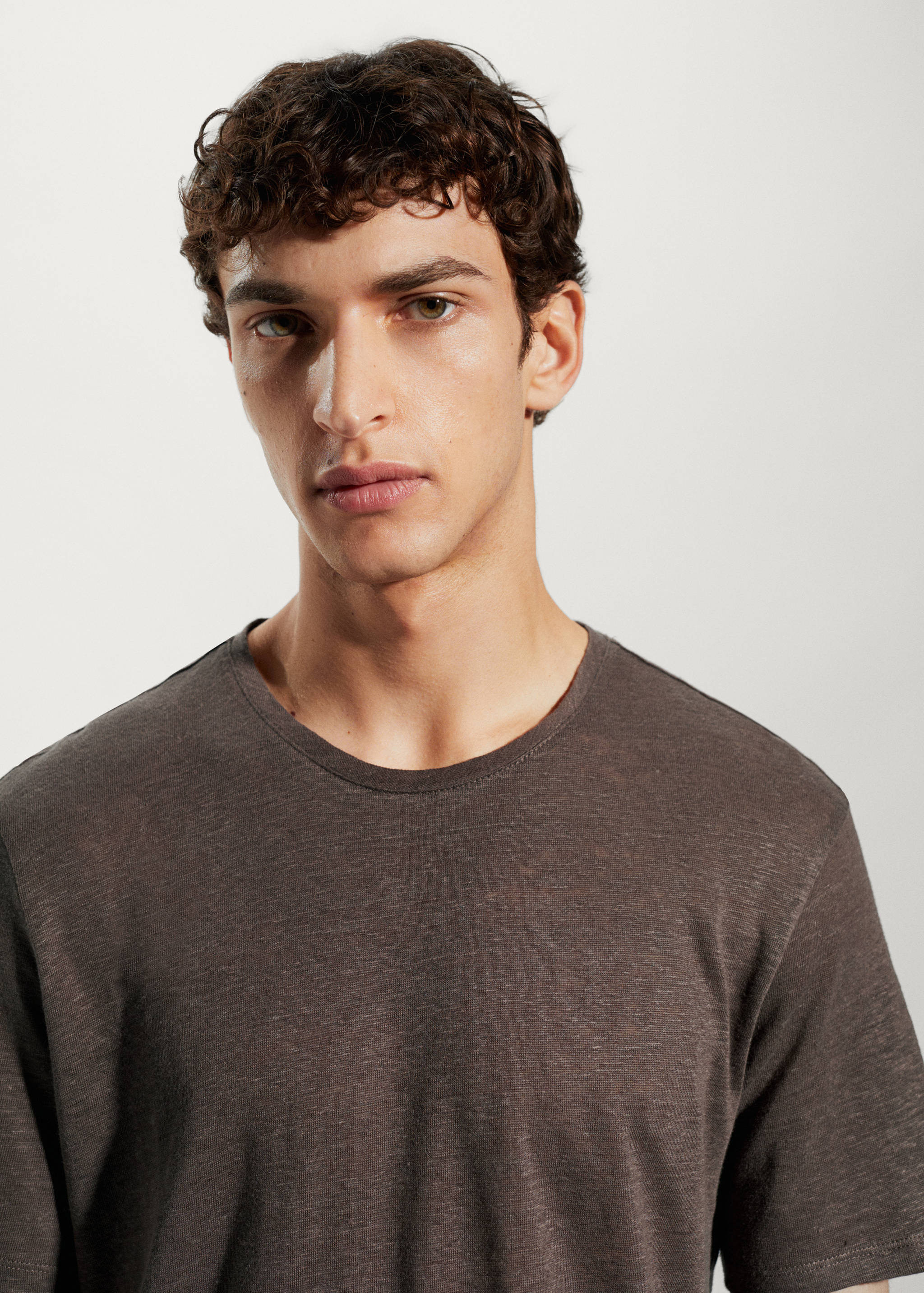 T-shirt slim fit 100 % lin - Détail de l'article 1