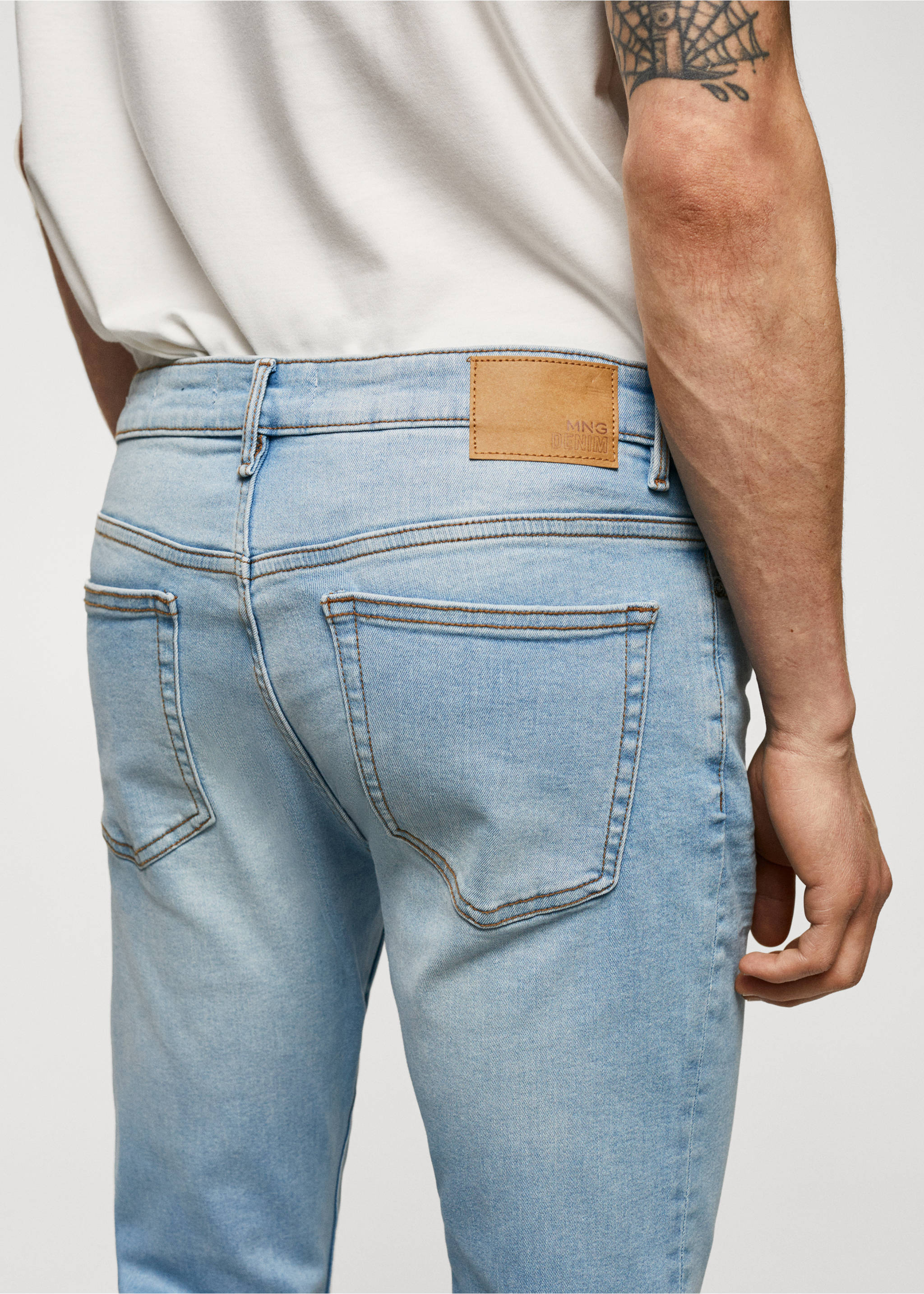 Jude skinny-fit jeans - Details of the article 6, Light Blue. Ref: 57040683-00.