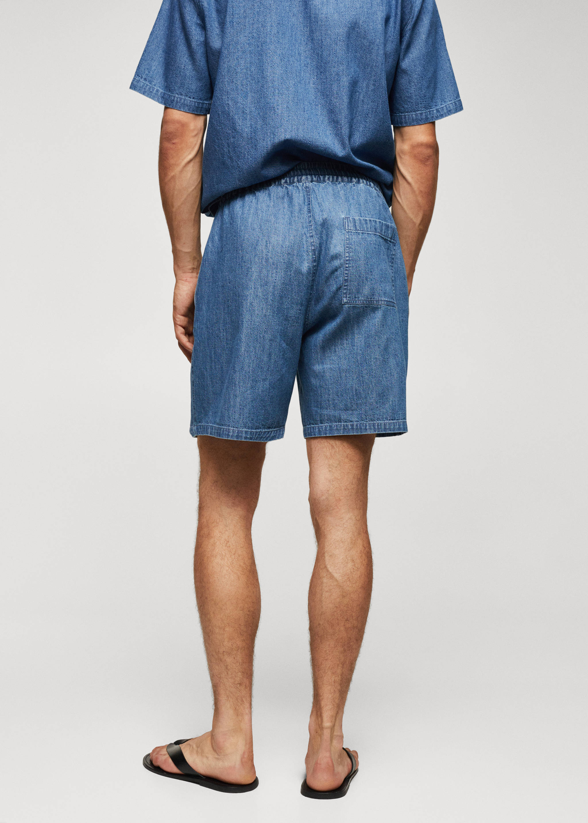 Bermuda-Shorts aus Baumwoll-Chambray - Rückseite des Artikels