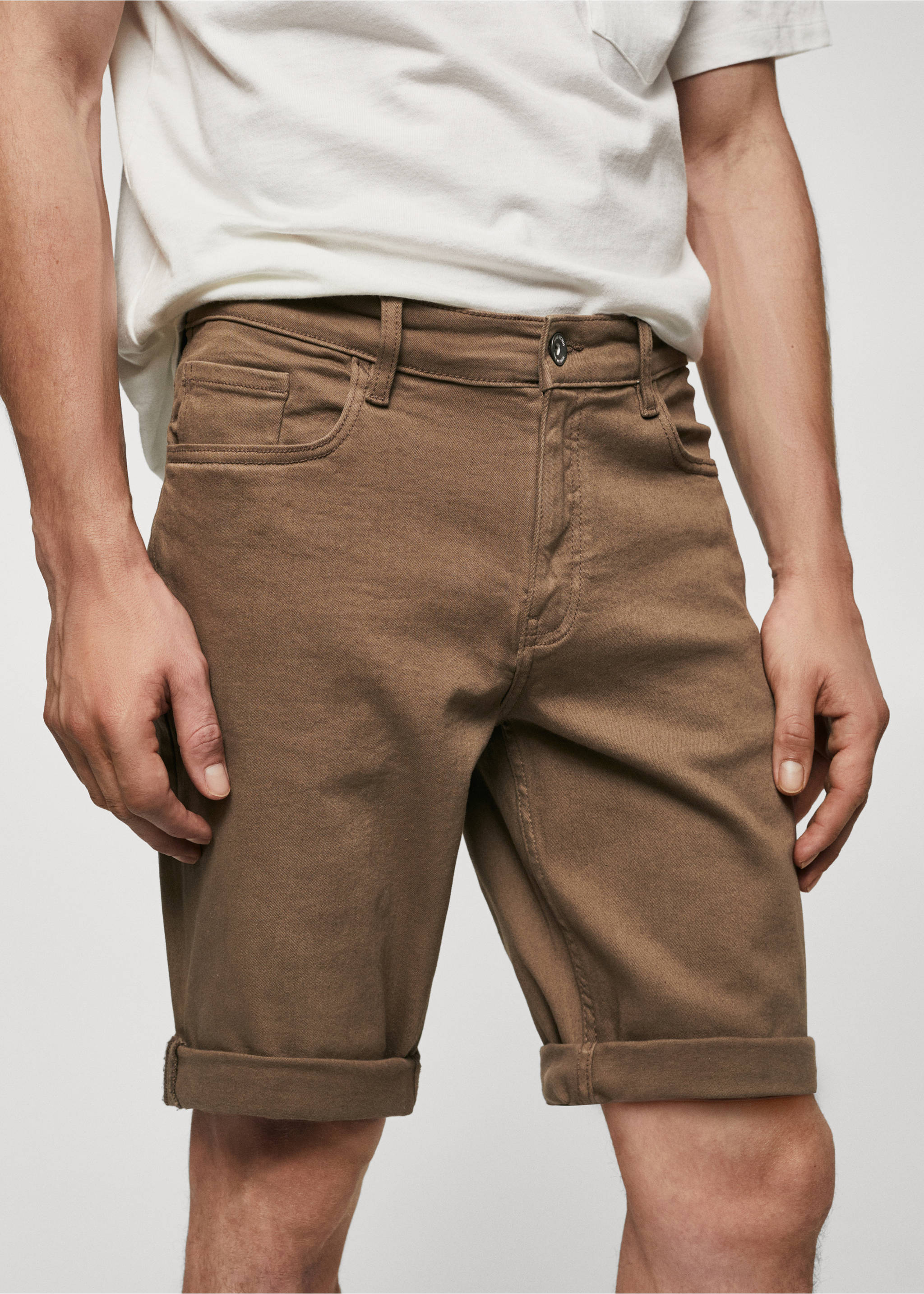 Slim-fit denim bermuda shorts - Details of the article 1, Brown. Ref: 57040688-00.