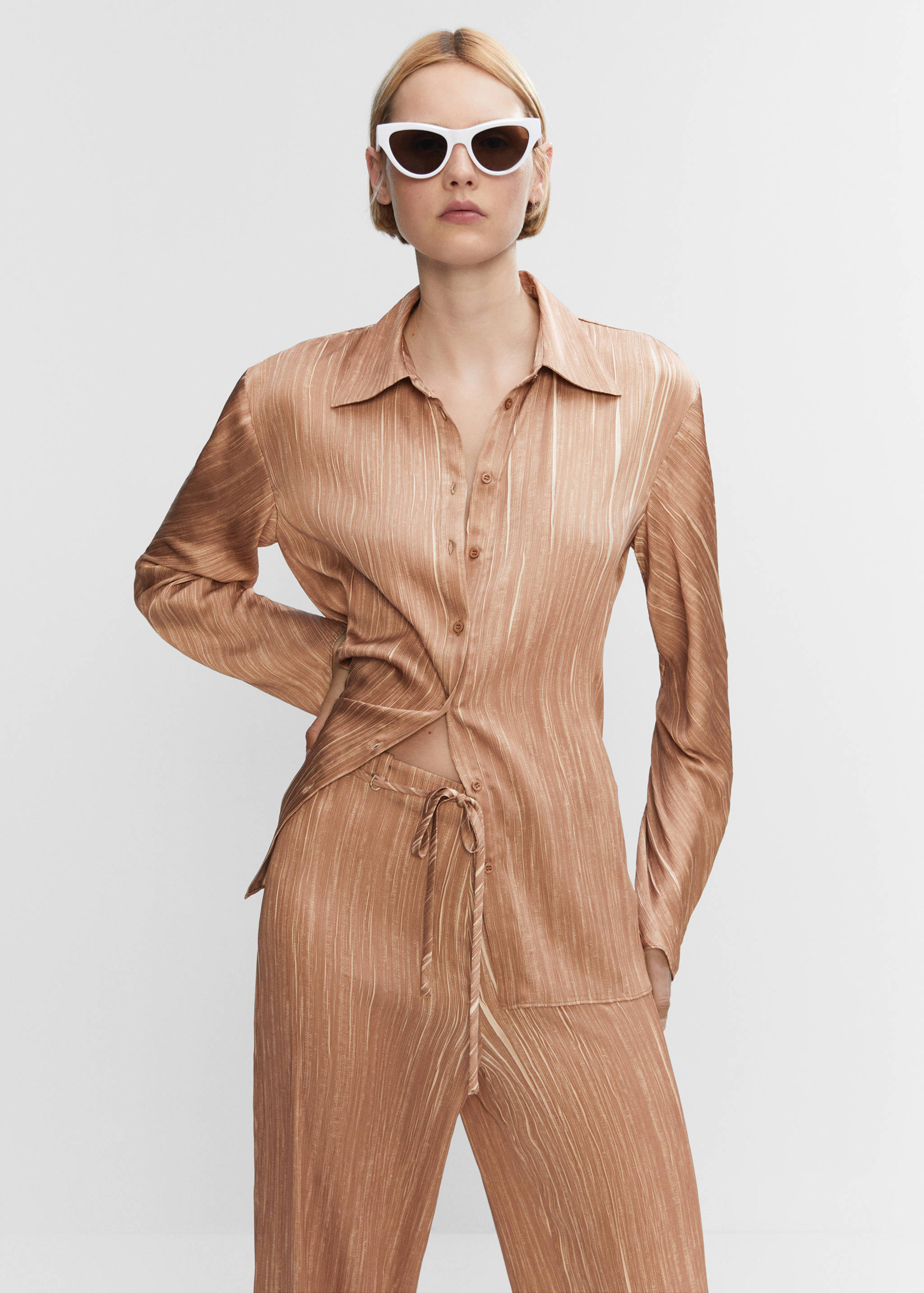 Pantalon plissé satiné - Détail de l'article 1