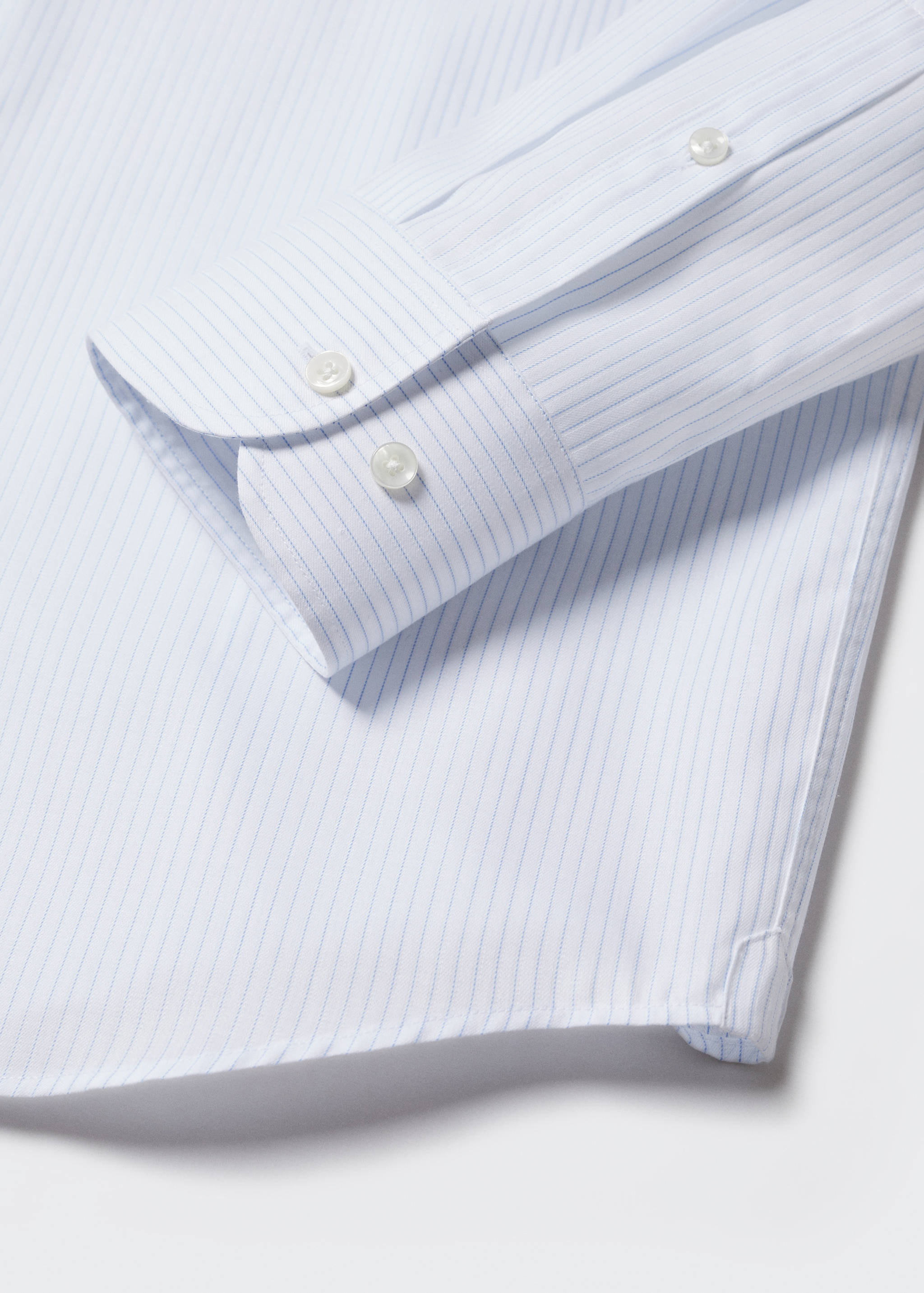 Gestreiftes Regular-Fit-Oberhemd aus Twill - Detail des Artikels 8