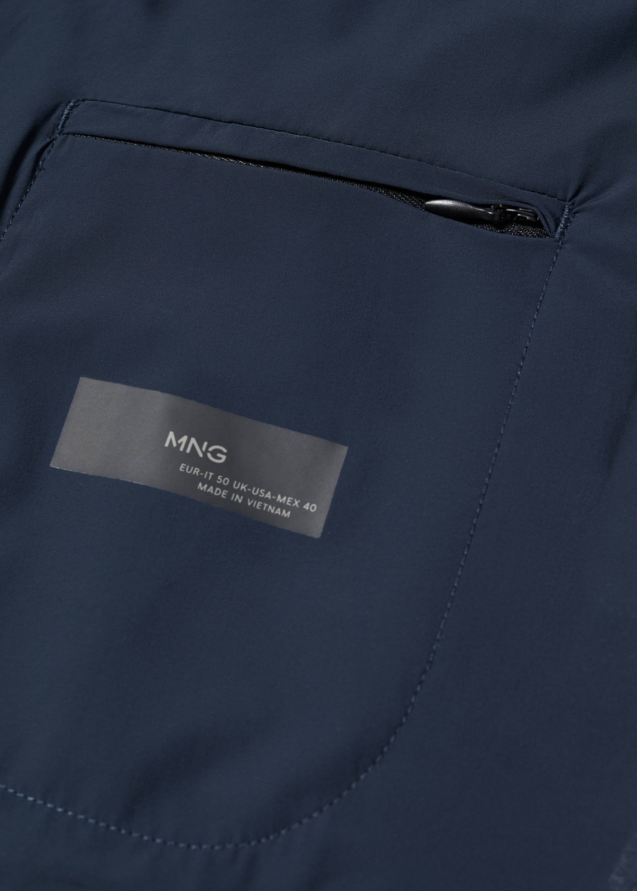 Lightweight water-repellent jacket - Details of the article 8