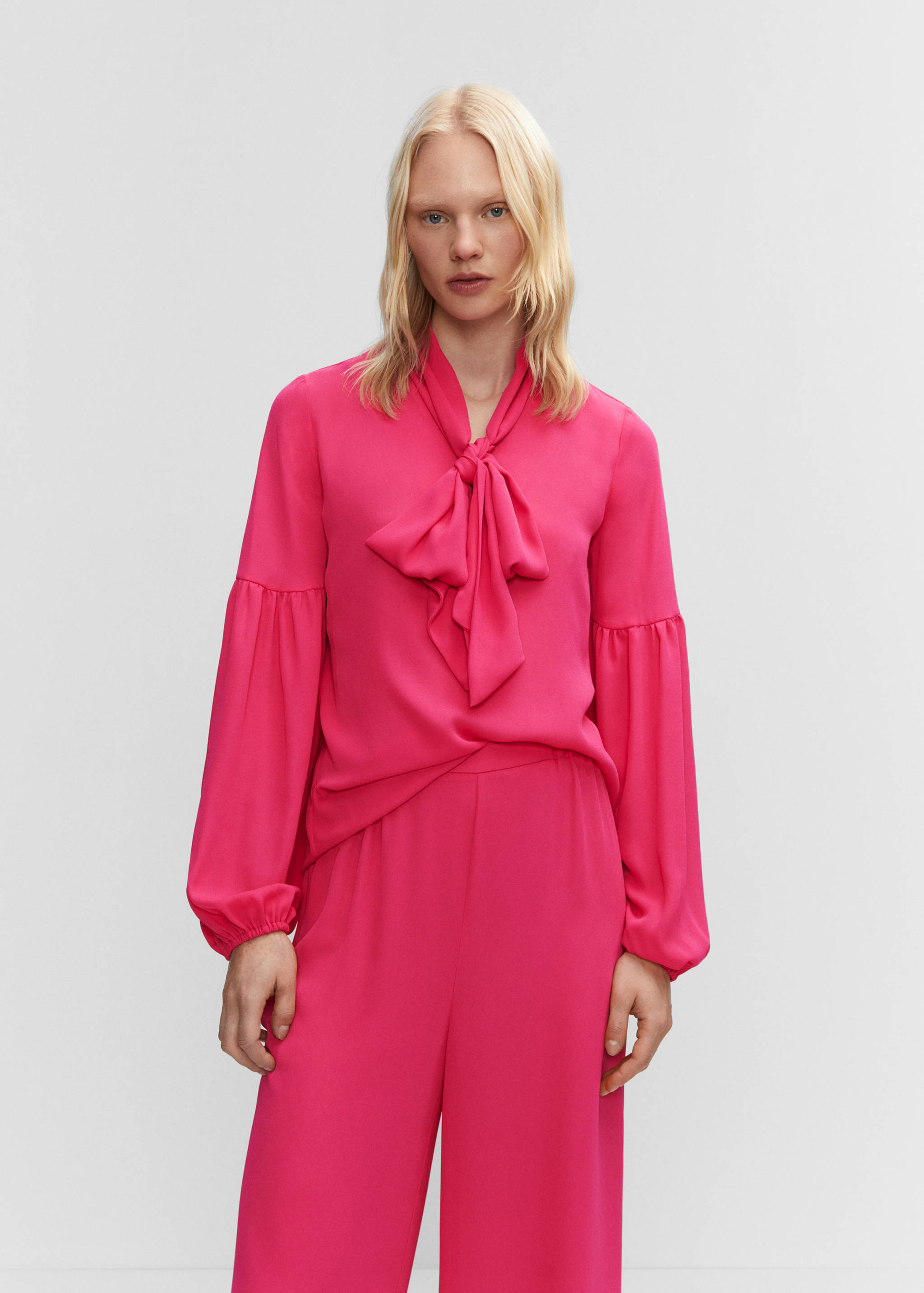 Wide leg trousers with elastic waist - Details of the article 1