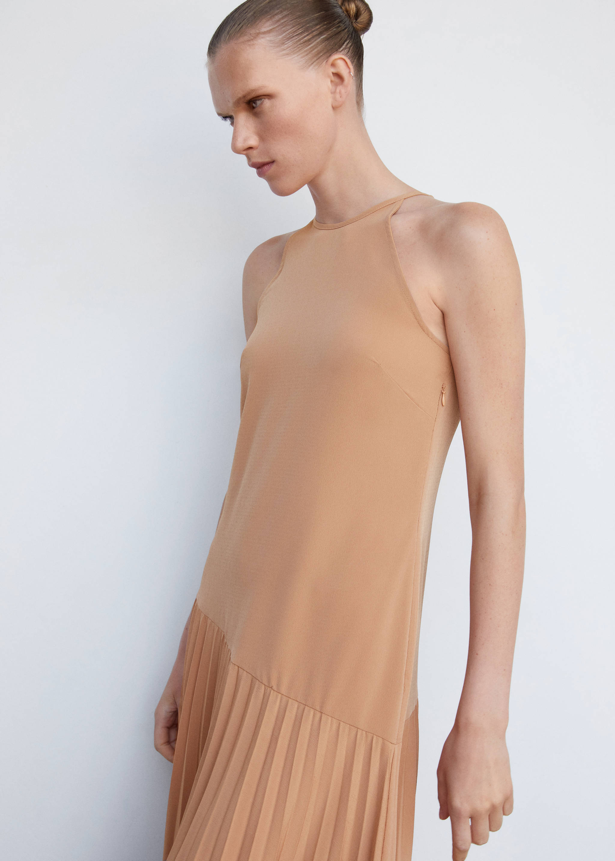 Pleated panel dress - Details of the article 2
