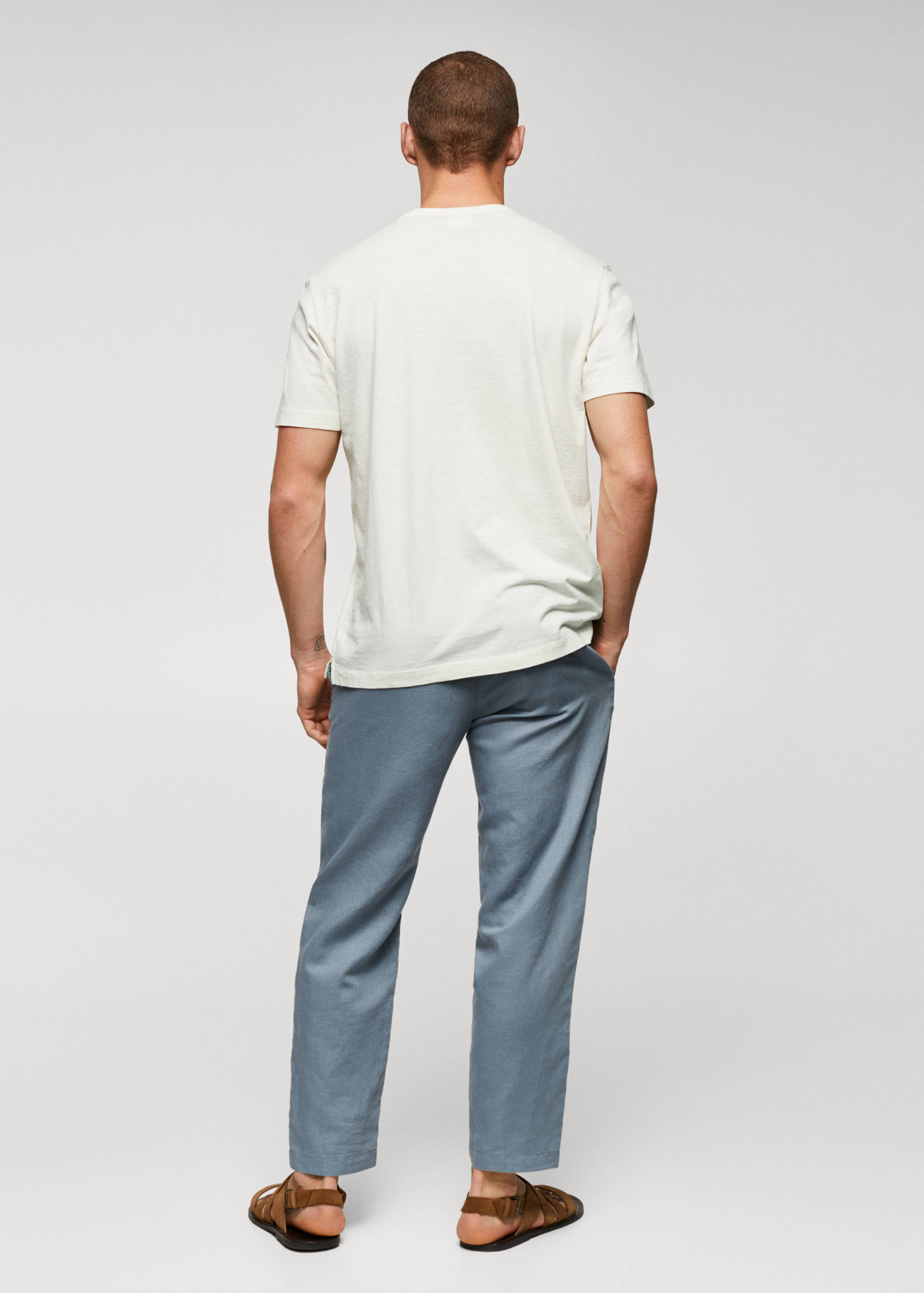 100% cotton t-shirt with pocket - Reverse of the article