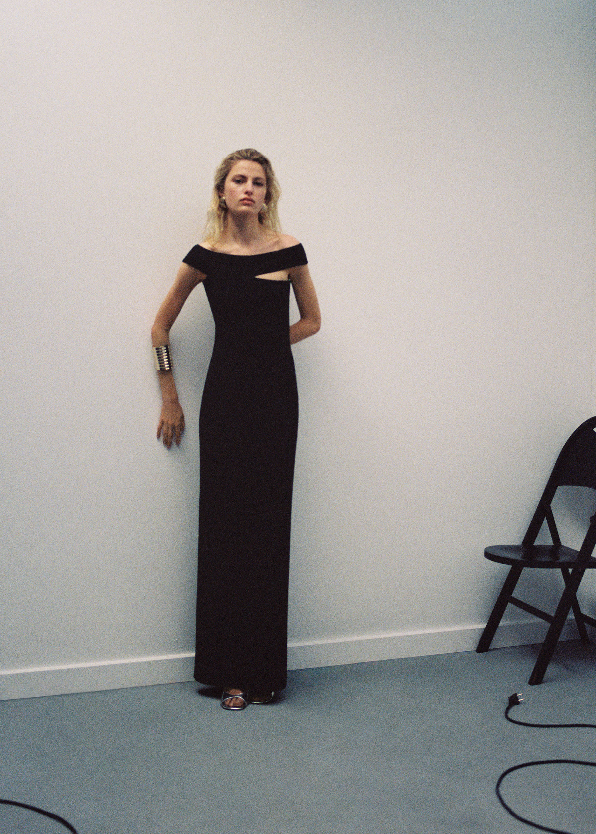 Asymmetric neckline dress - Details of the article 6