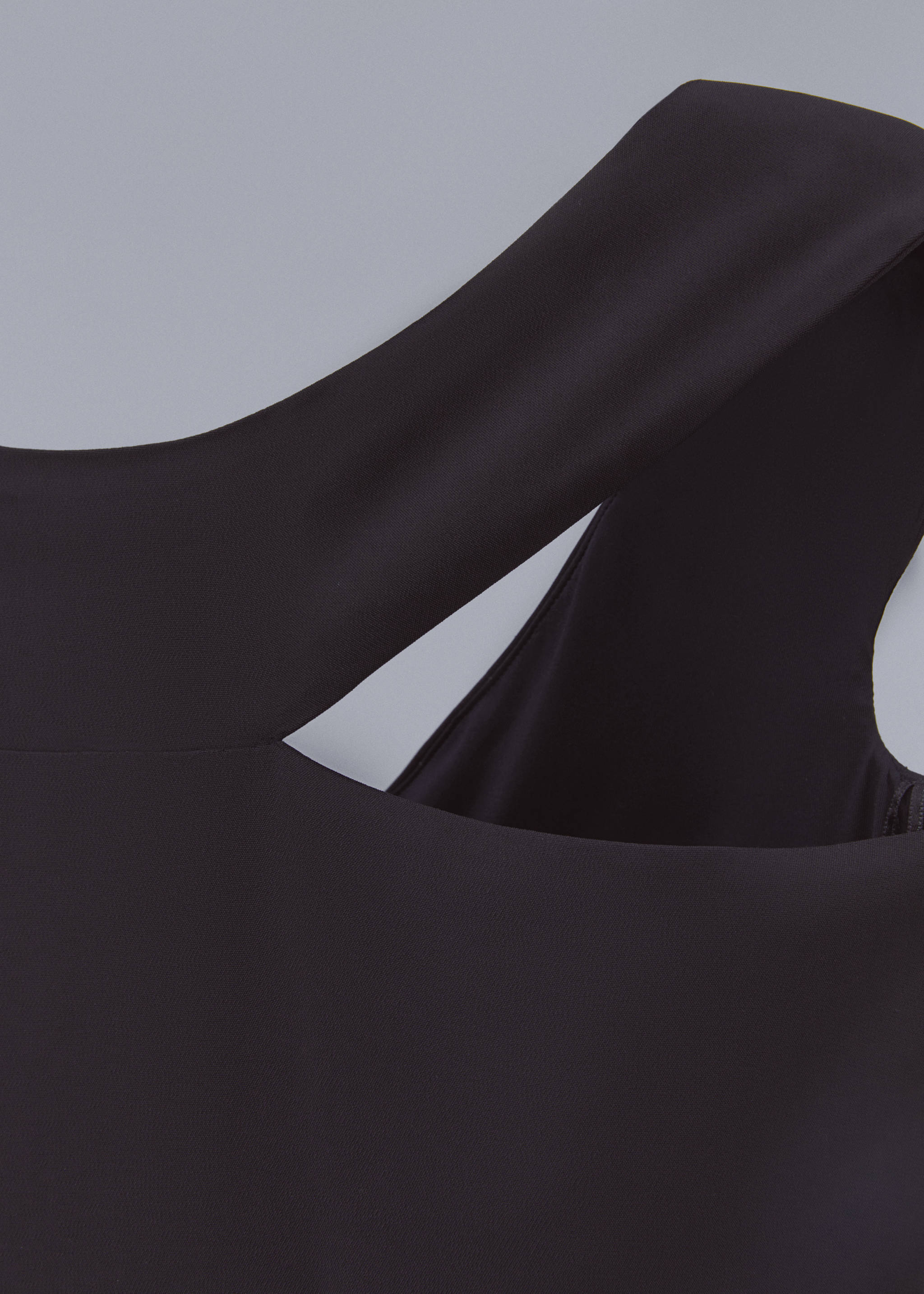 Asymmetric neckline dress - Details of the article 8