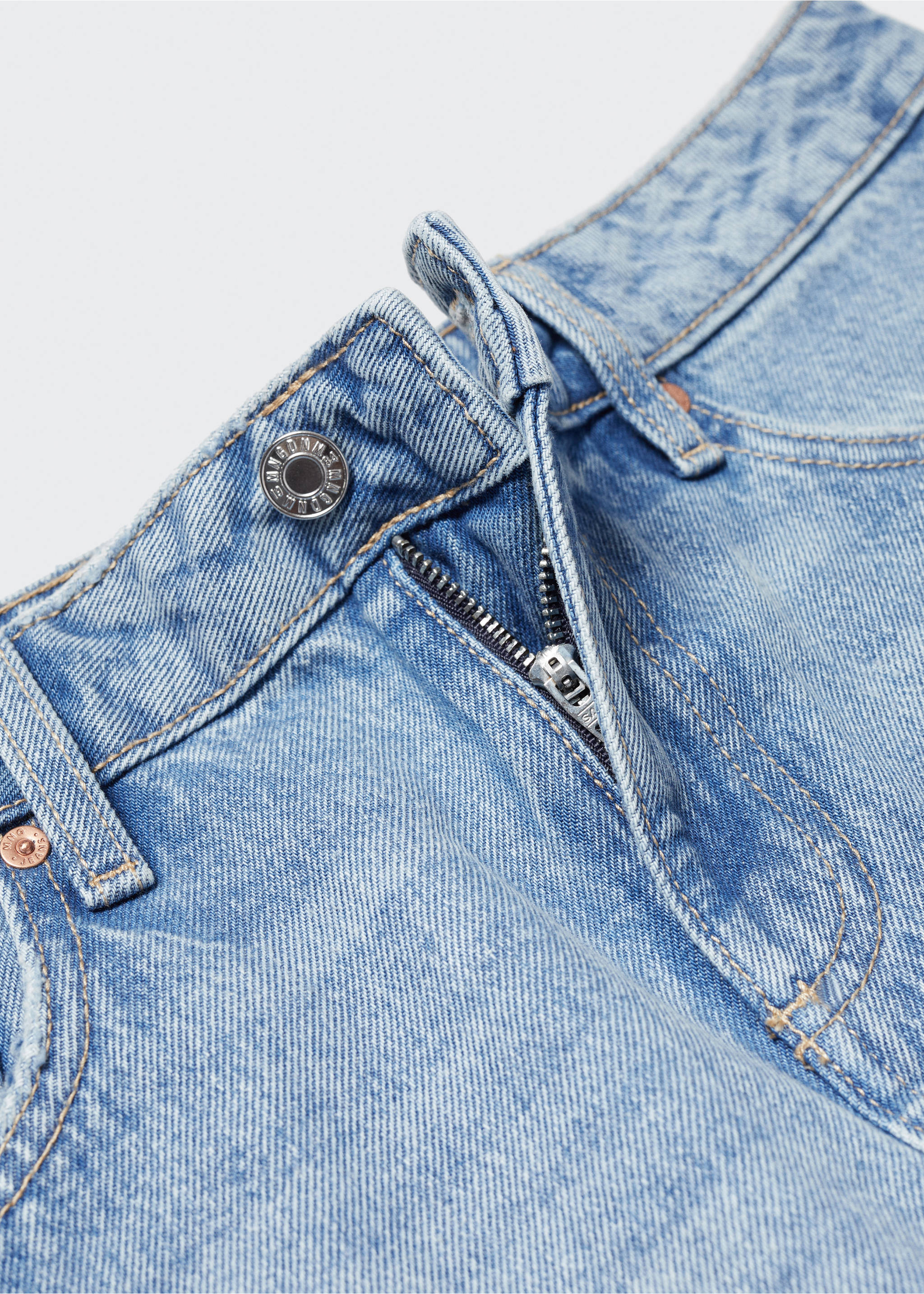 Low-rise denim mini skirt - Details of the article 8, Medium Vintage Blue. Ref: 57042878-00.