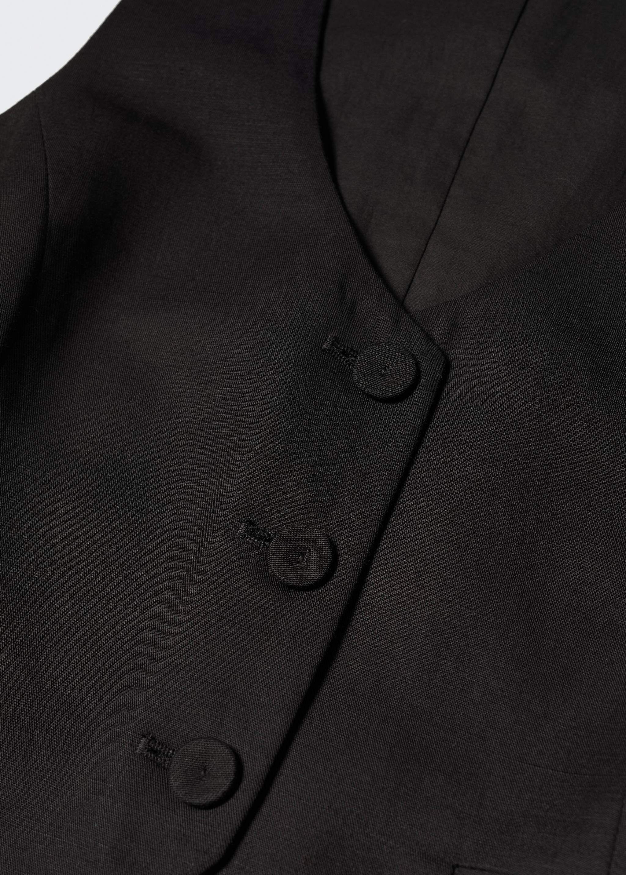 Fitted vest with buttons - Details of the article 8