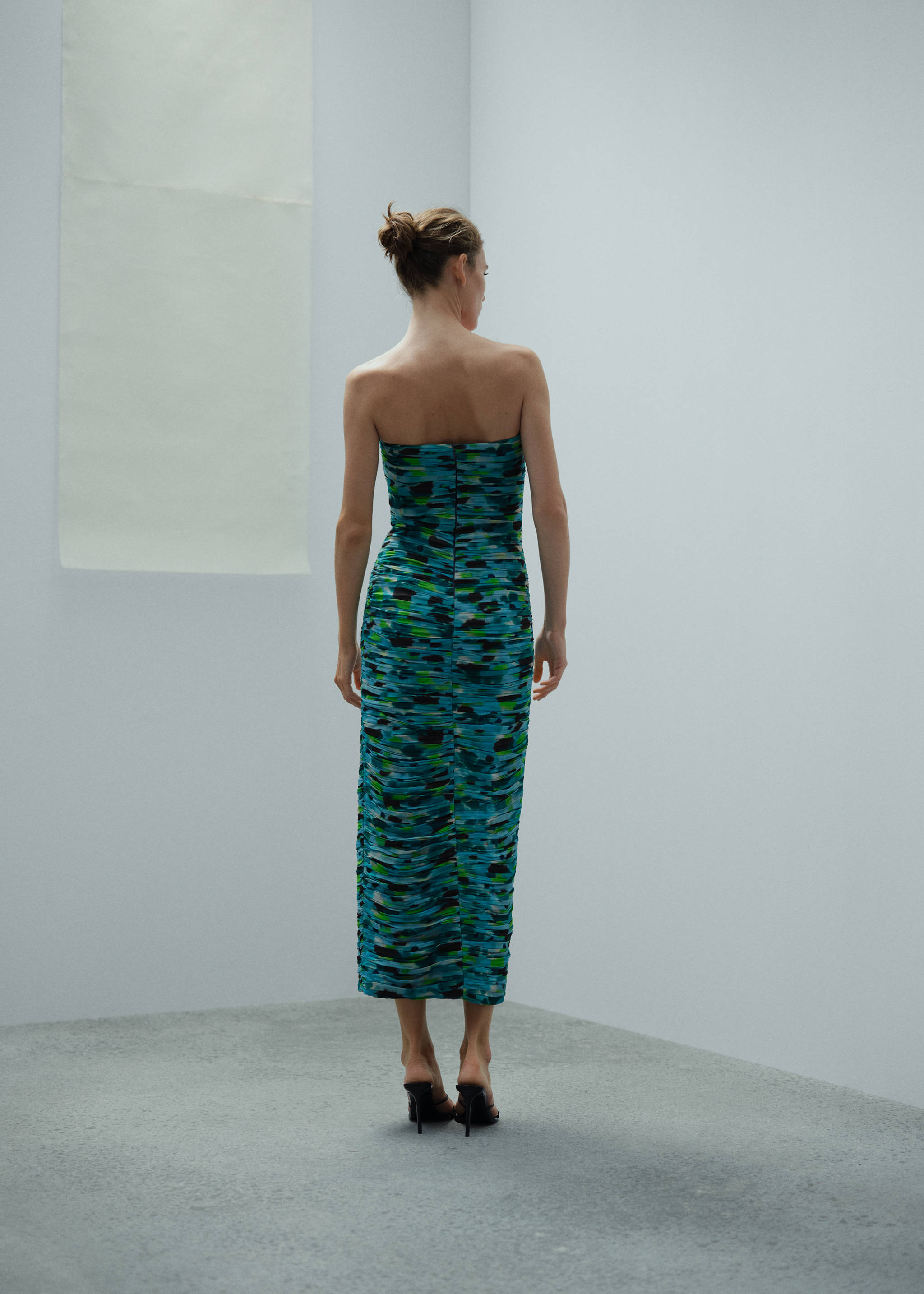 Robe froncée encolure cœur - Verso de l’article