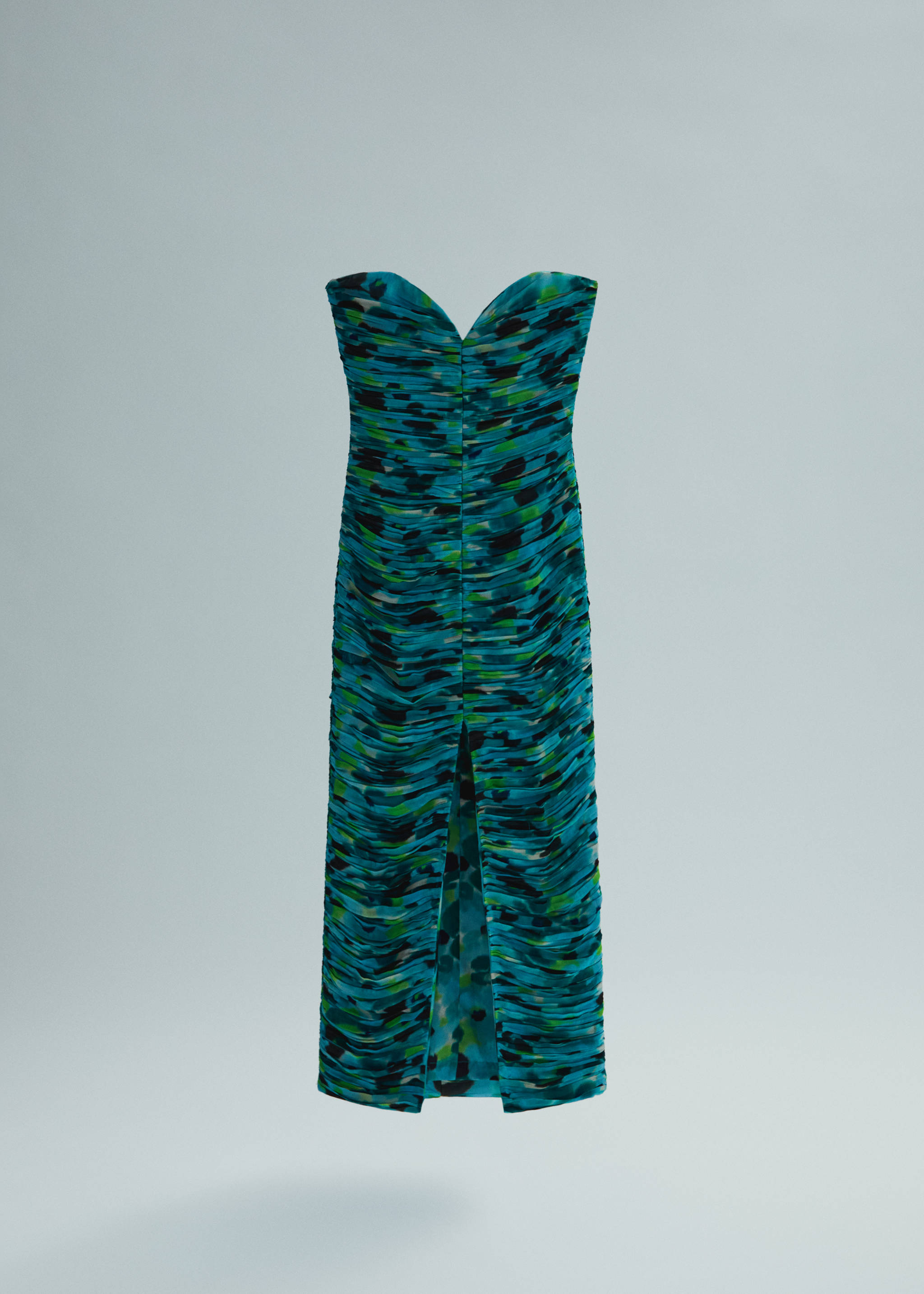 Robe froncée encolure cœur - Article sans modèle