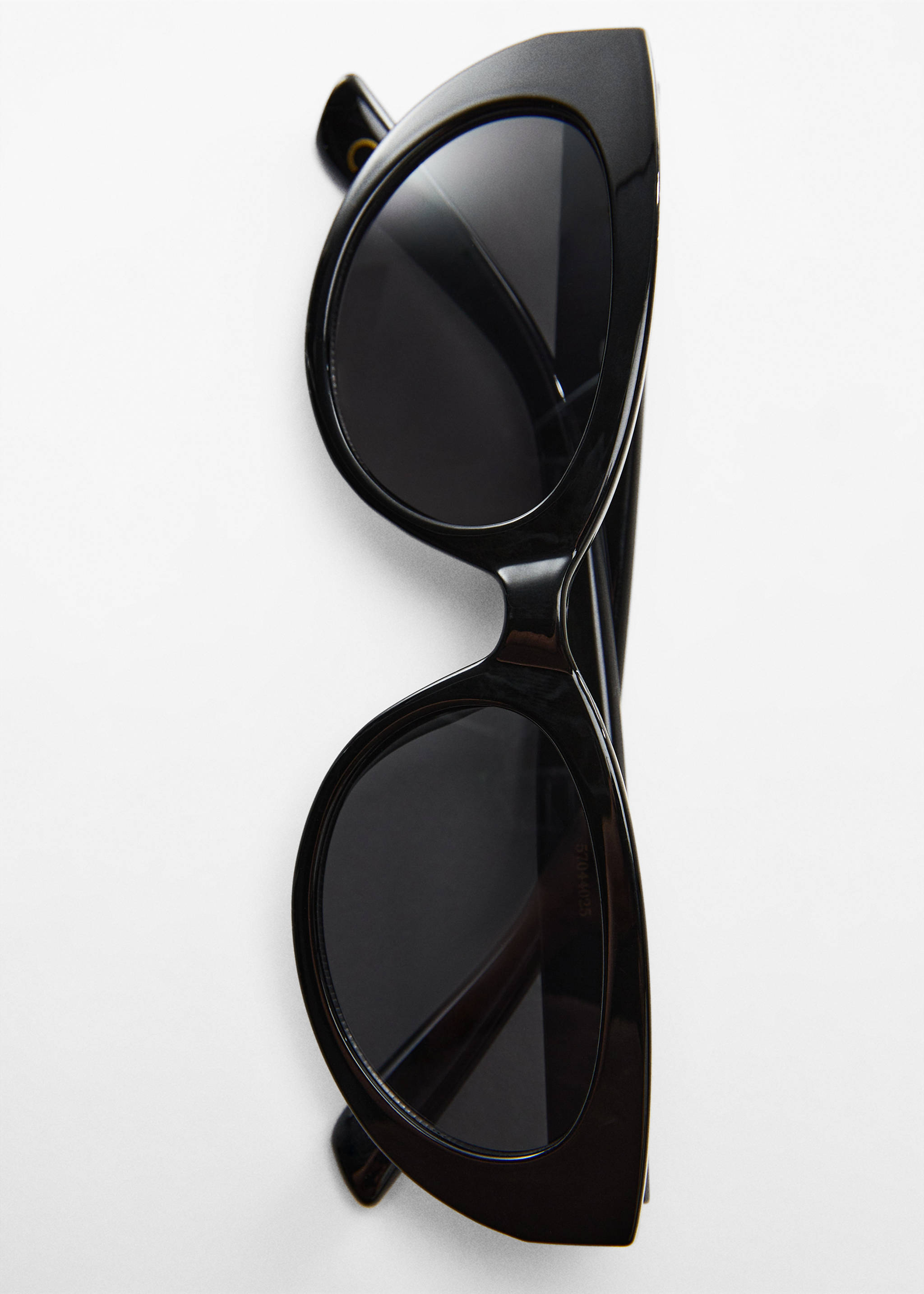 Retro sunglasses - Details of the article 5