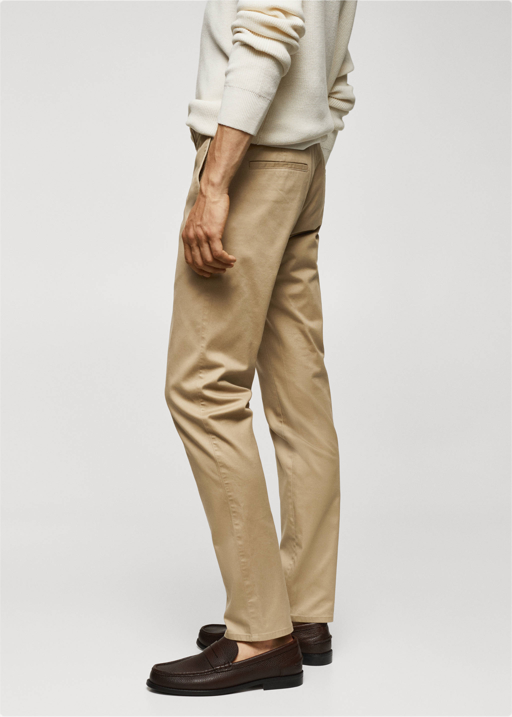 Slim fit serge chino trousers - Details of the article 2, Beige. Ref: 57044386-00.