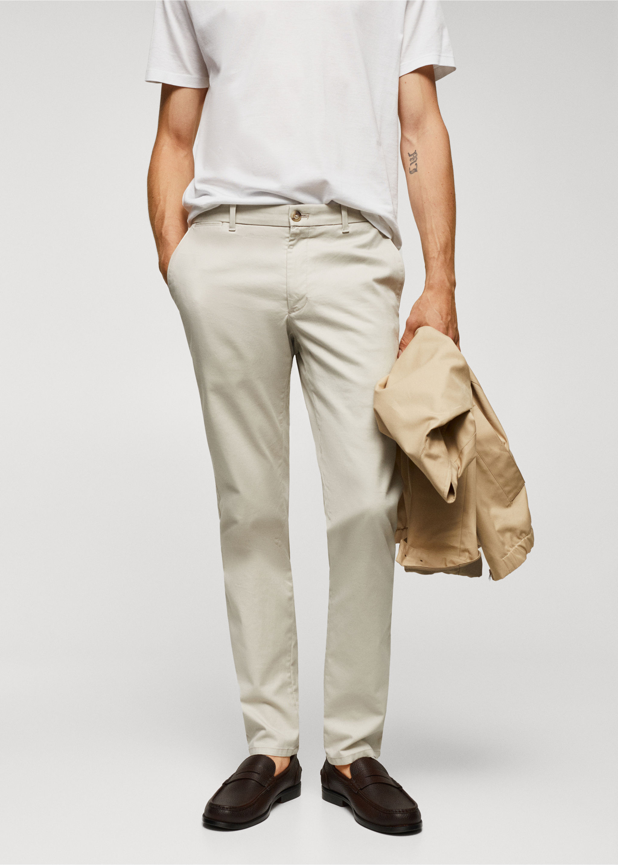 Παντελόνι τσίνο slim fit σερζ - Μεσαίο πλάνο