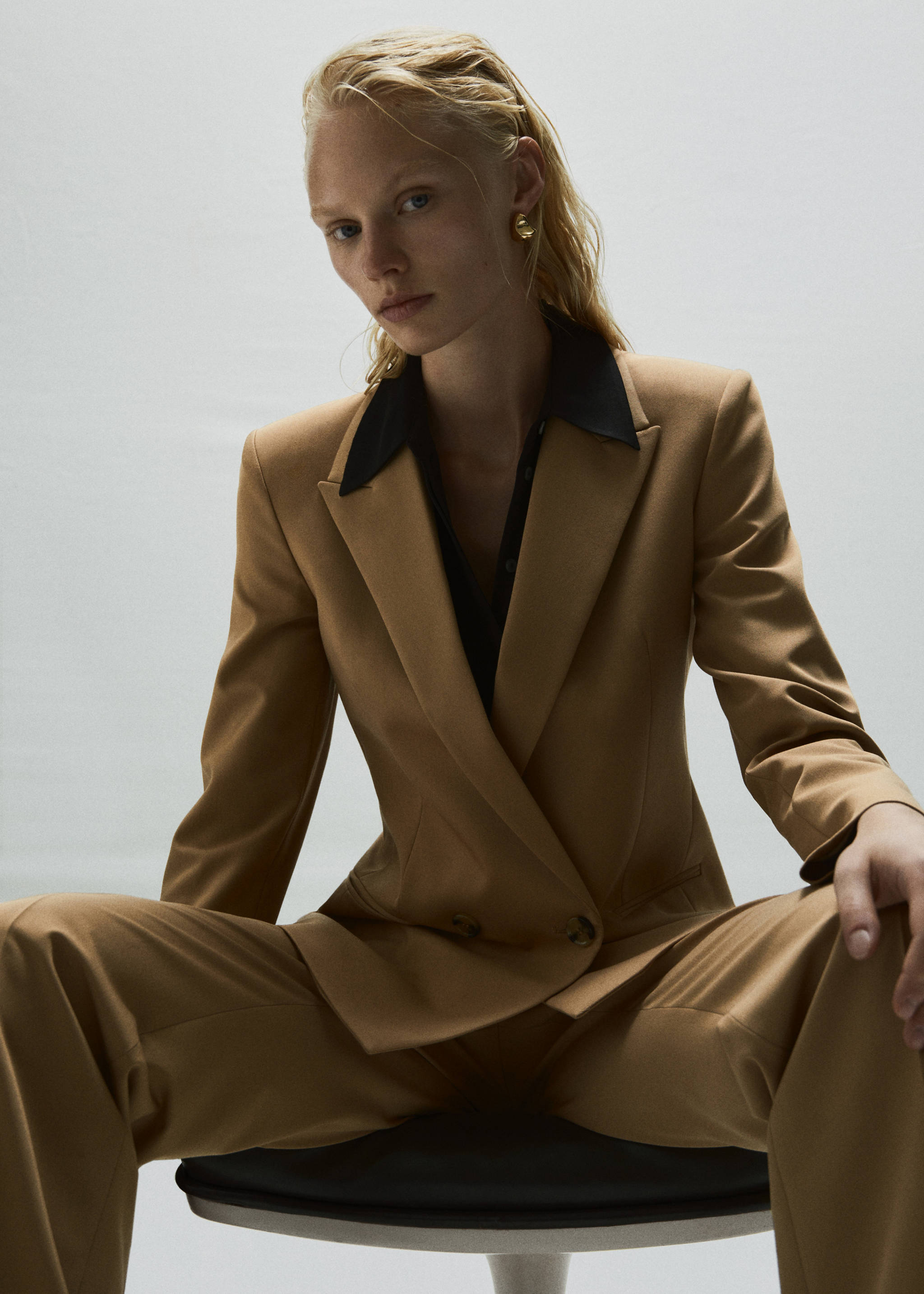 Double-breasted blazer - Details of the article 9