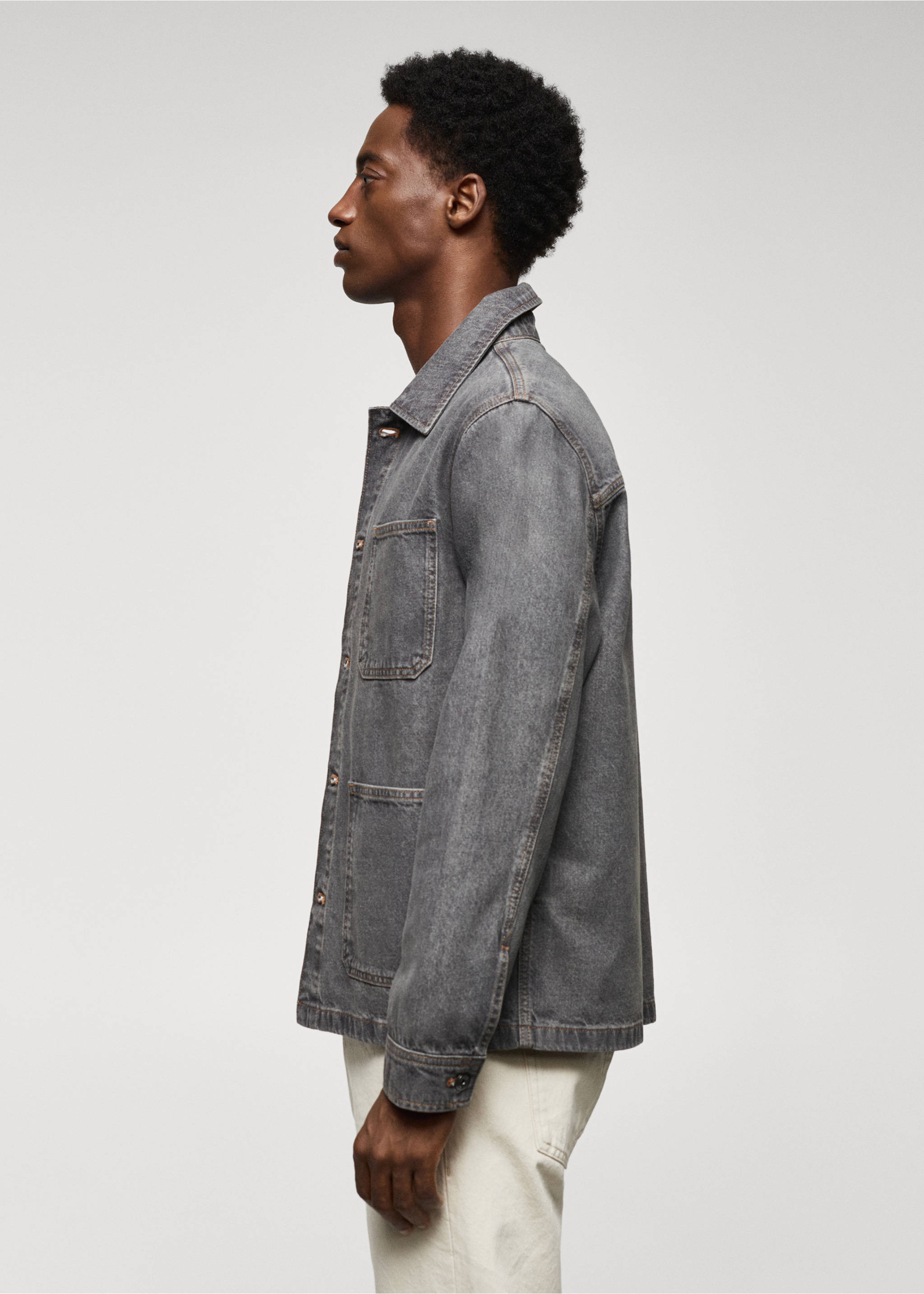 Jeans-Overshirt aus Baumwolle mit Taschen - Detail des Artikels 2, Denim Grau. Ref: 57044416-00.