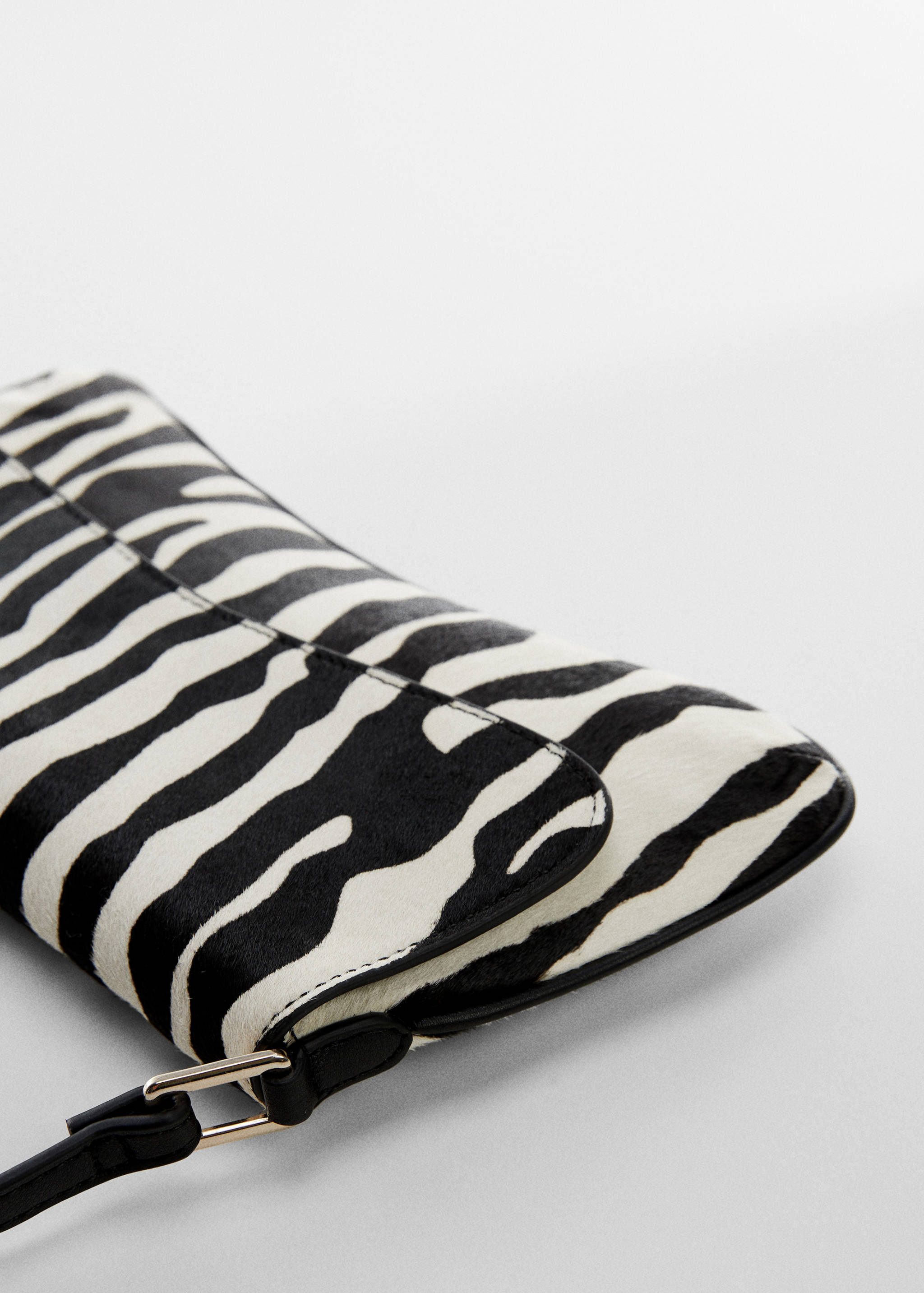 Flap leather bag - Details of the article 1