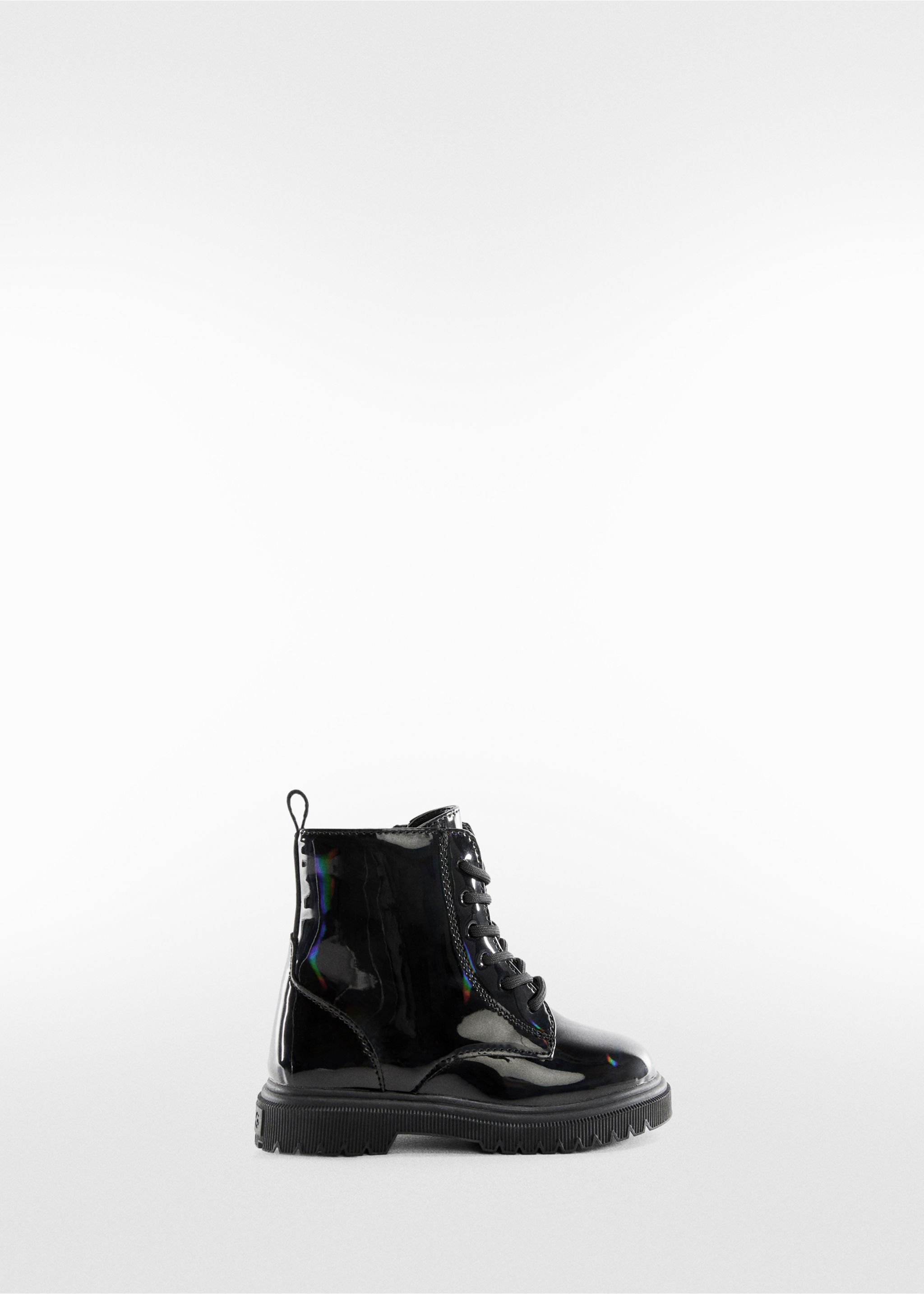 Geschnürte Lackleder-Stiefelette - Artikel ohne Model