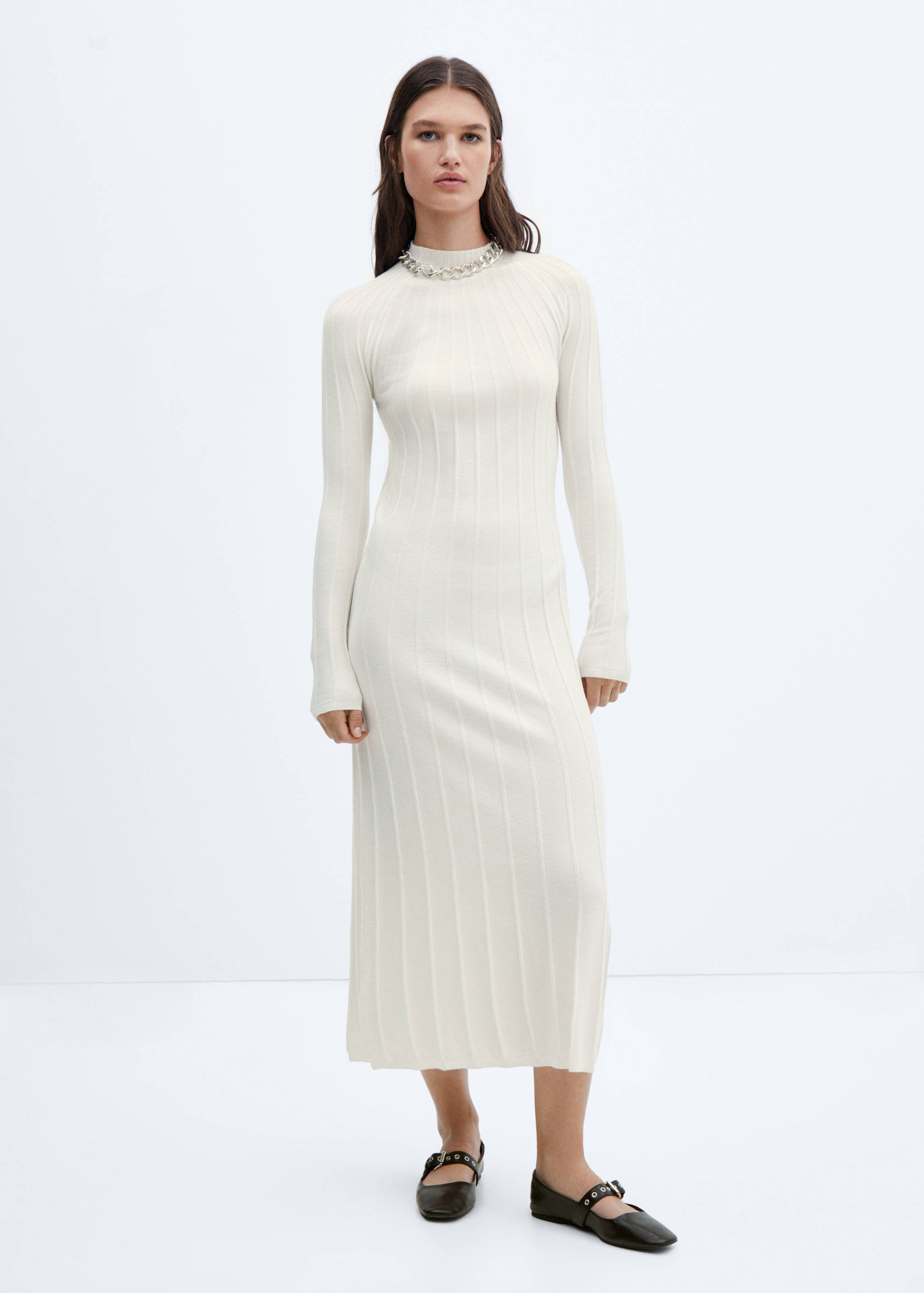 Rippkleid mit halbhohem Kragen - Allgemeine Ansicht