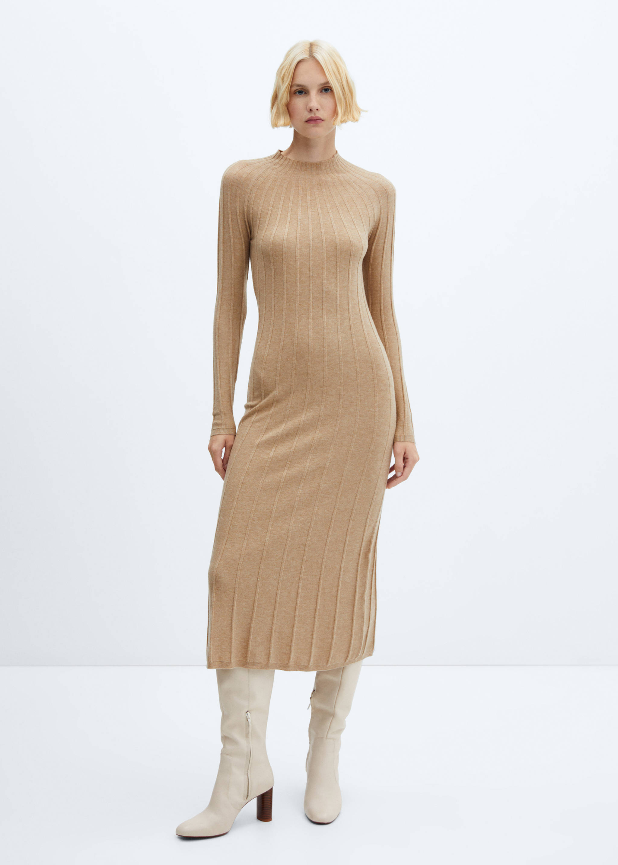 Rippkleid mit halbhohem Kragen - Allgemeine Ansicht