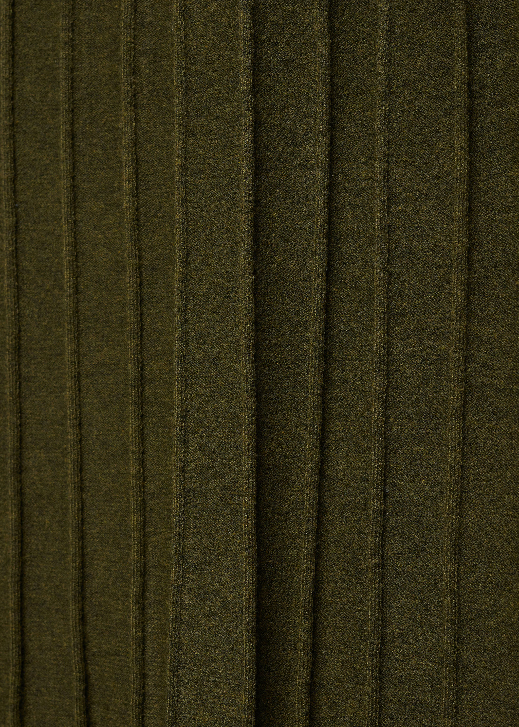 Rippkleid mit halbhohem Kragen - Detail des Artikels 8