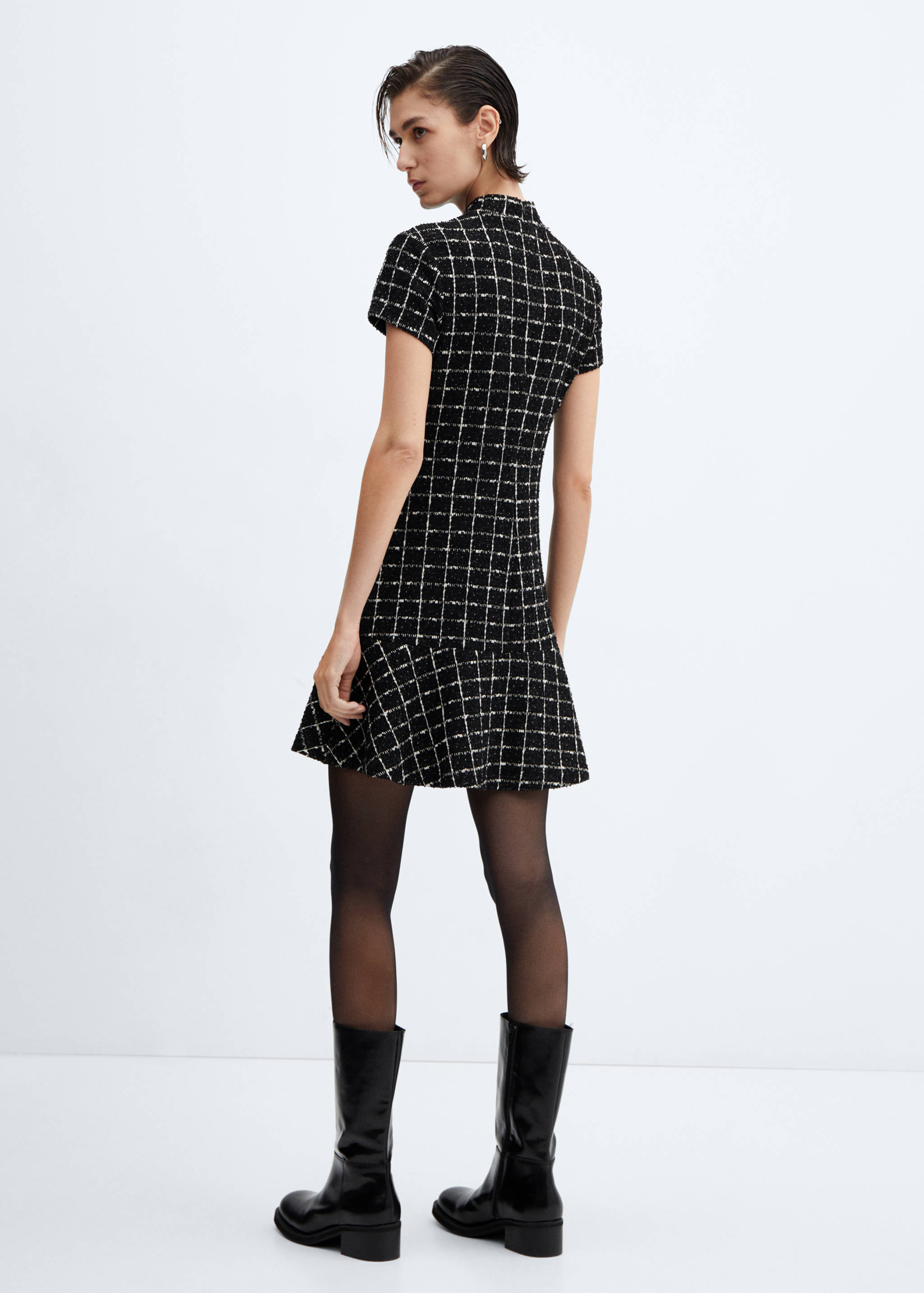 Tweed dress with ruffle hem - Reverse of the article