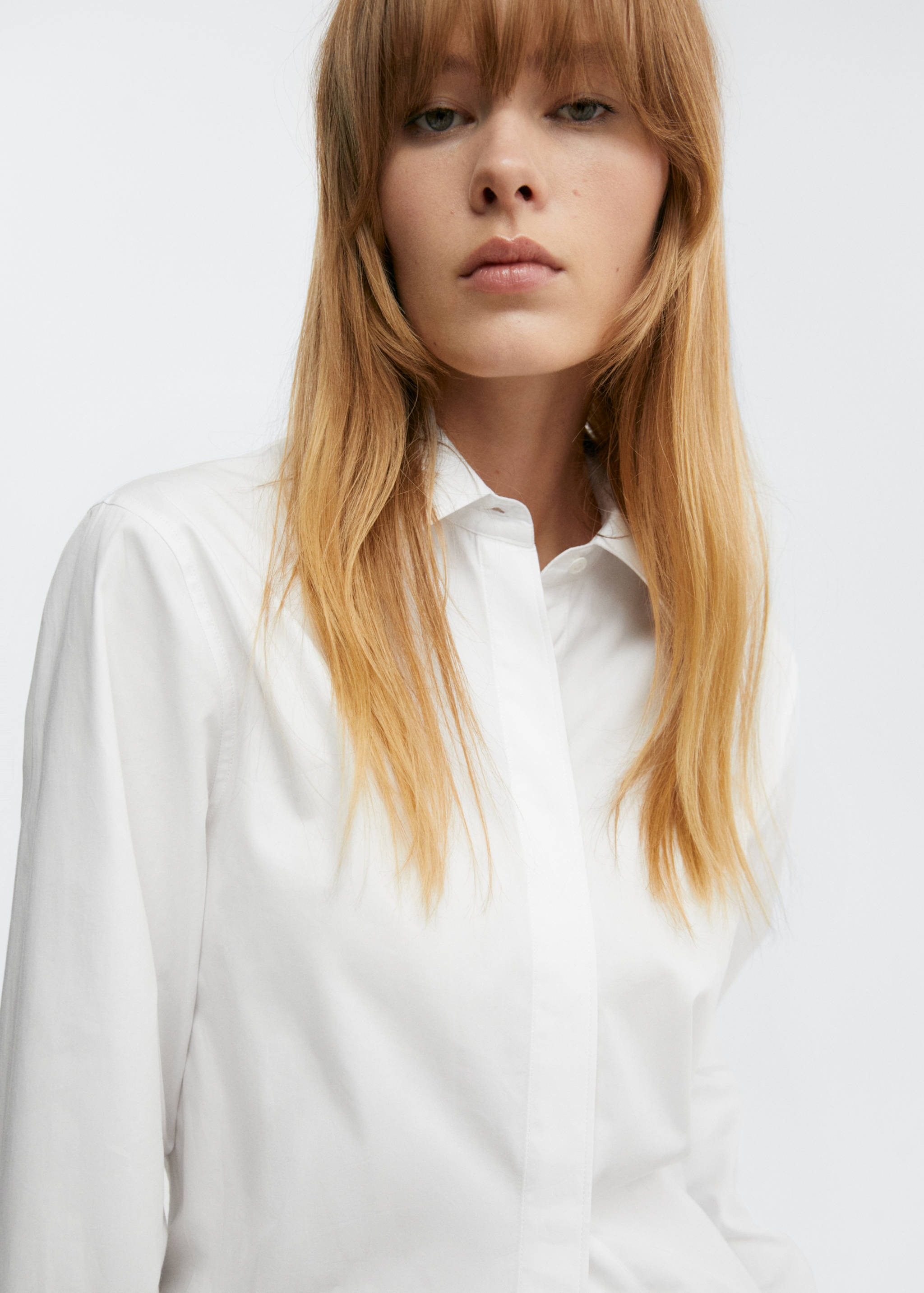 Cotton shirt with hidden buttons - Details of the article 1