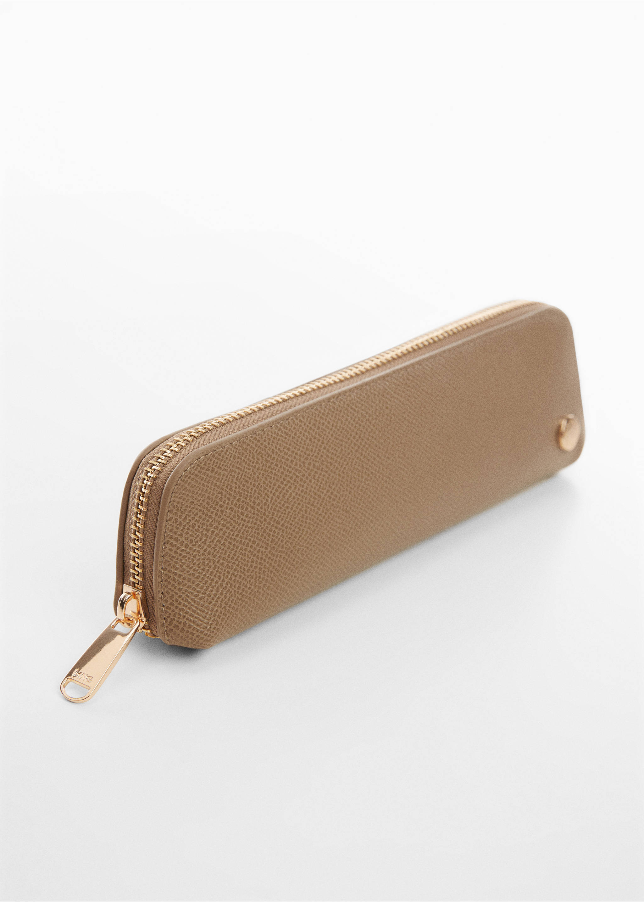 Saffiano-effect cosmetic bag - Medium plane, Light/Pastel Brown. Ref: 57045804-00.