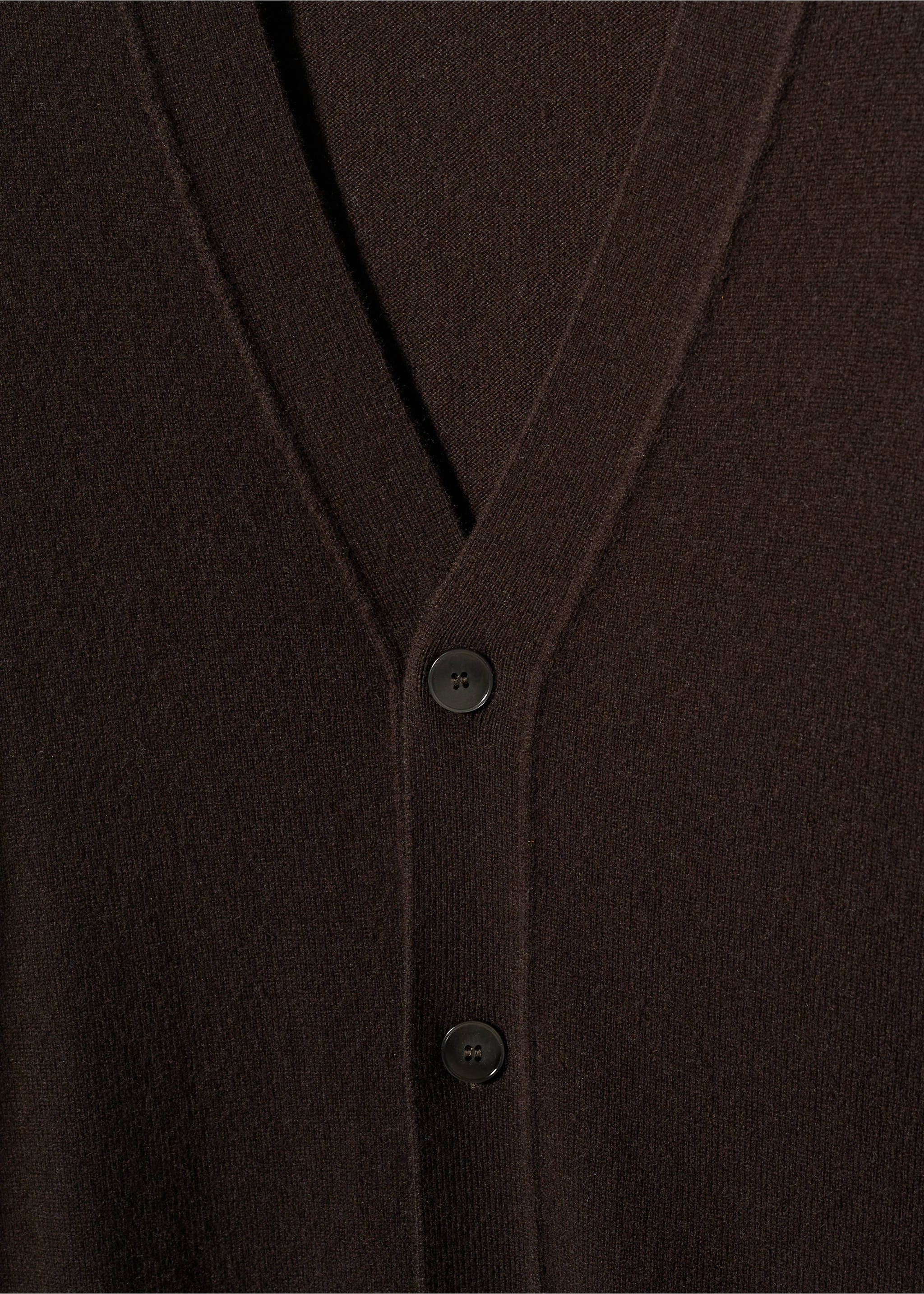 Cardigan aus Wollgemisch - Detail des Artikels 8, Schokolade. Ref: 57045957-00.