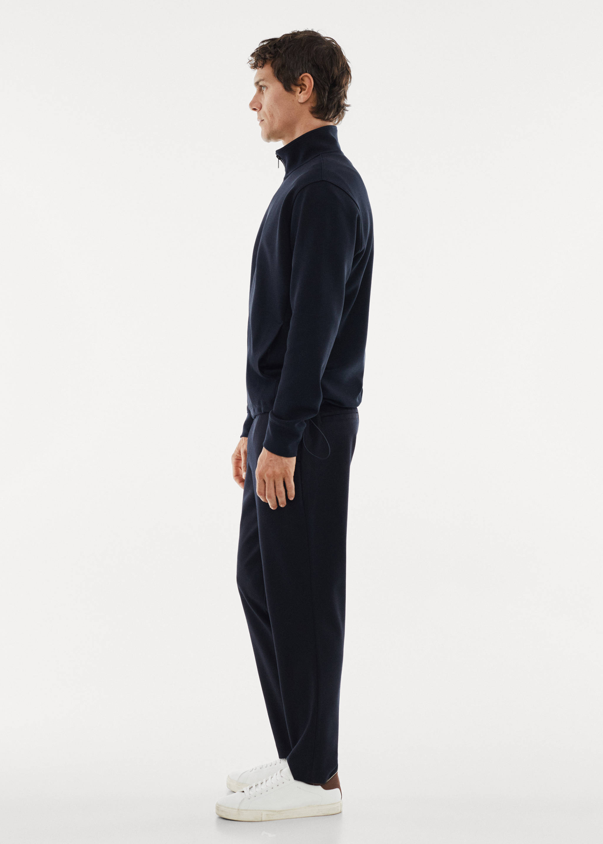 Breathable sweatshirt with zip - Details of the article 2