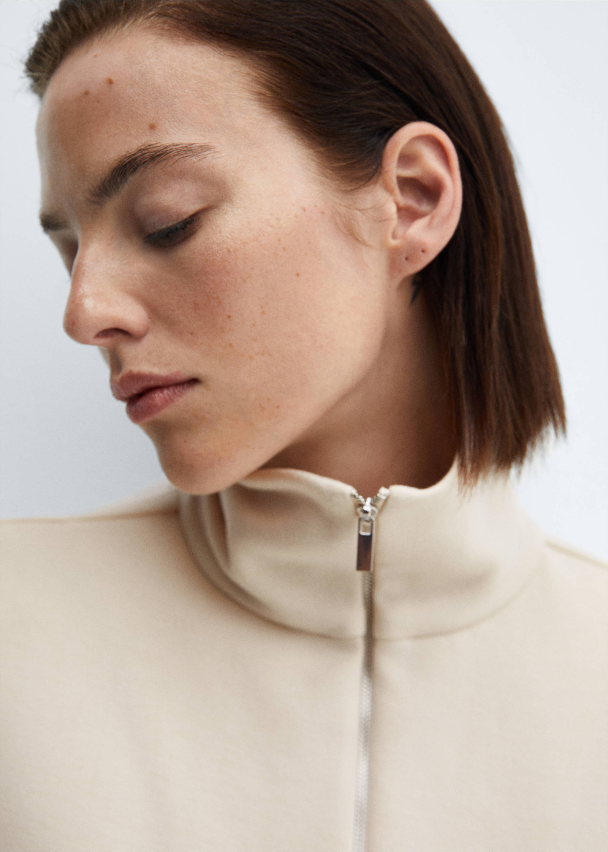 Sweat-shirt poches plaquées - Détail de l'article 1, Beige. Ref: 57045964-00.