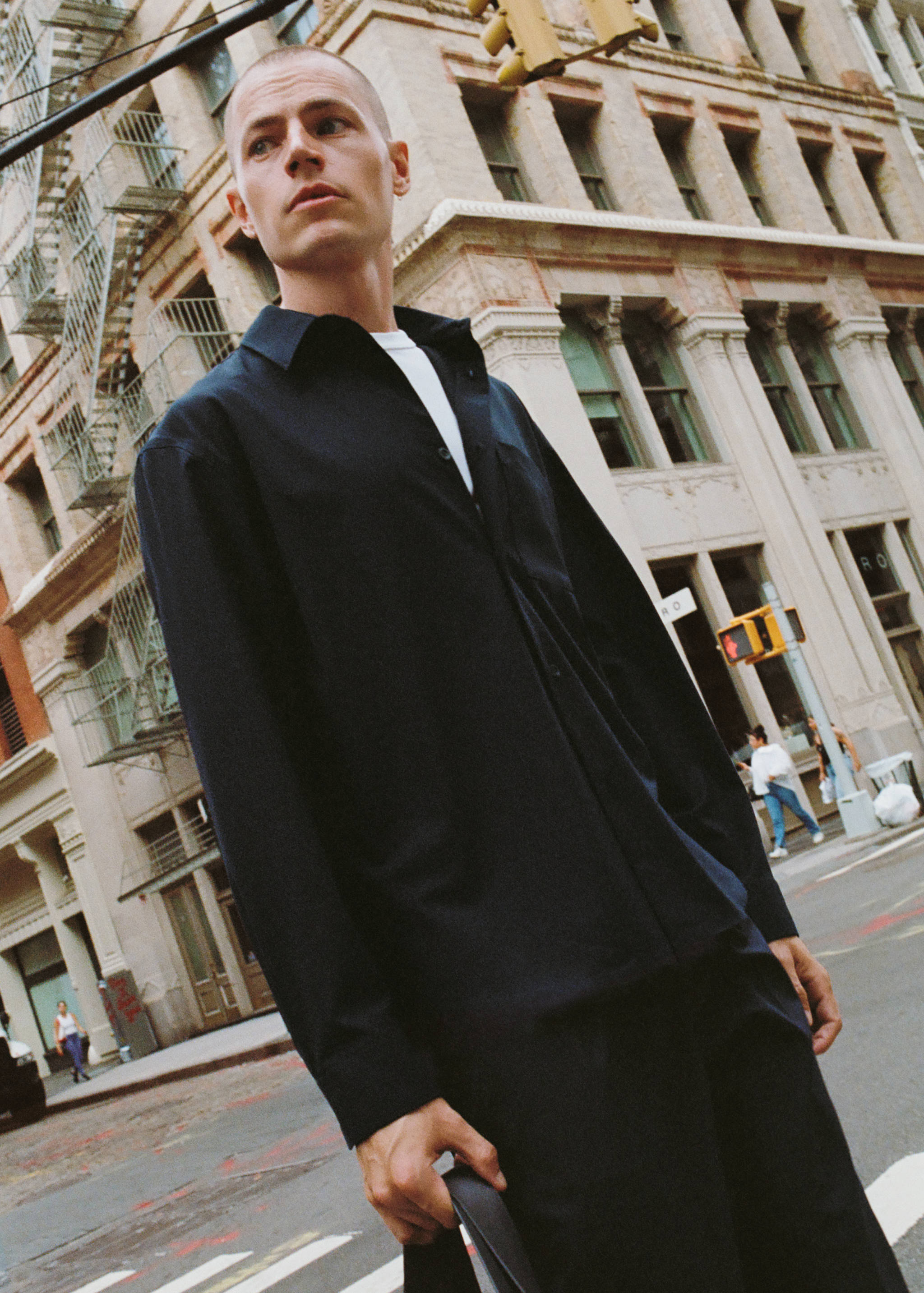 Oversized wool-blend overshirt - Details of the article 5, Navy. Ref: 57045973-00.