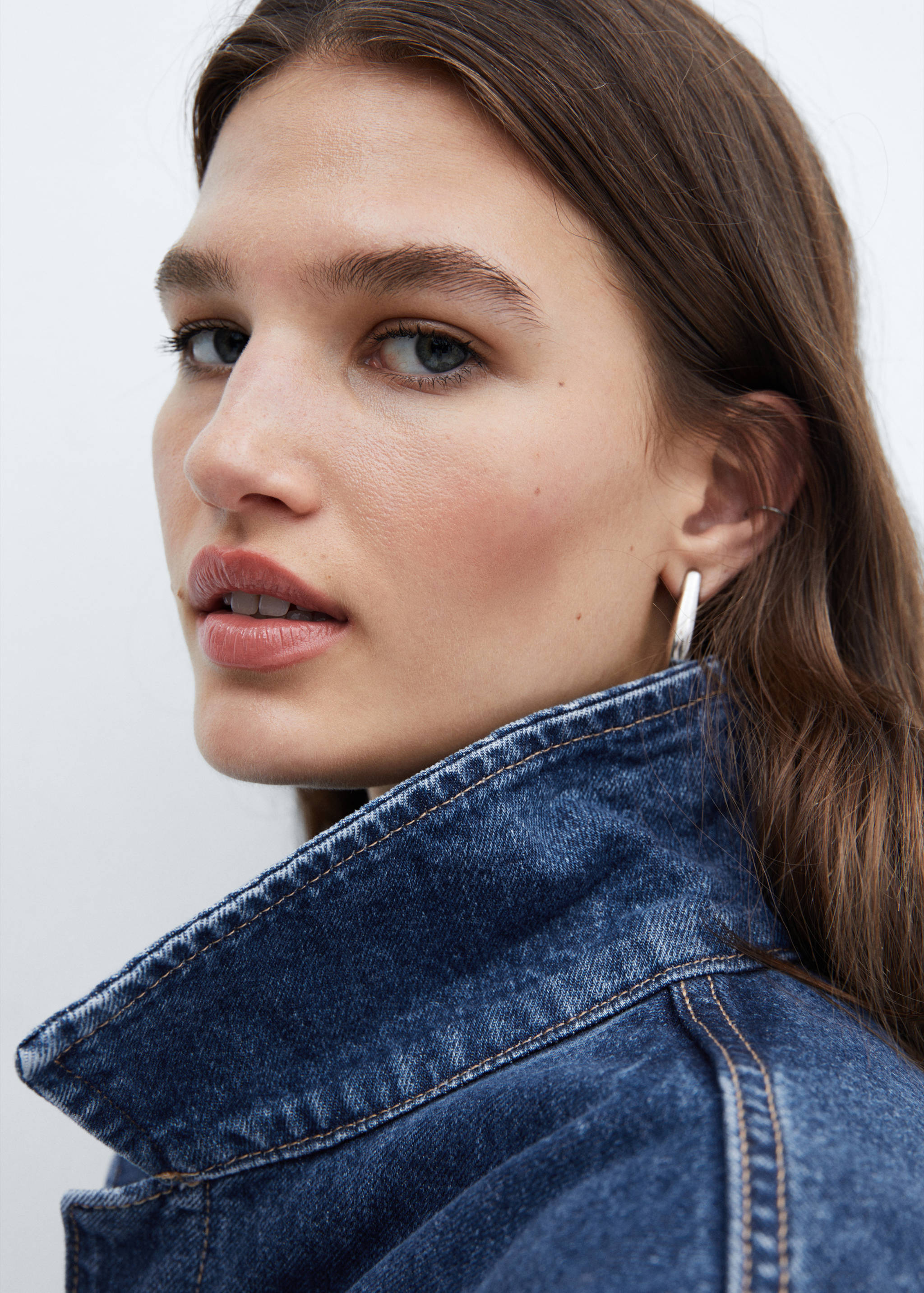 Denim jacket with belt - Details of the article 1