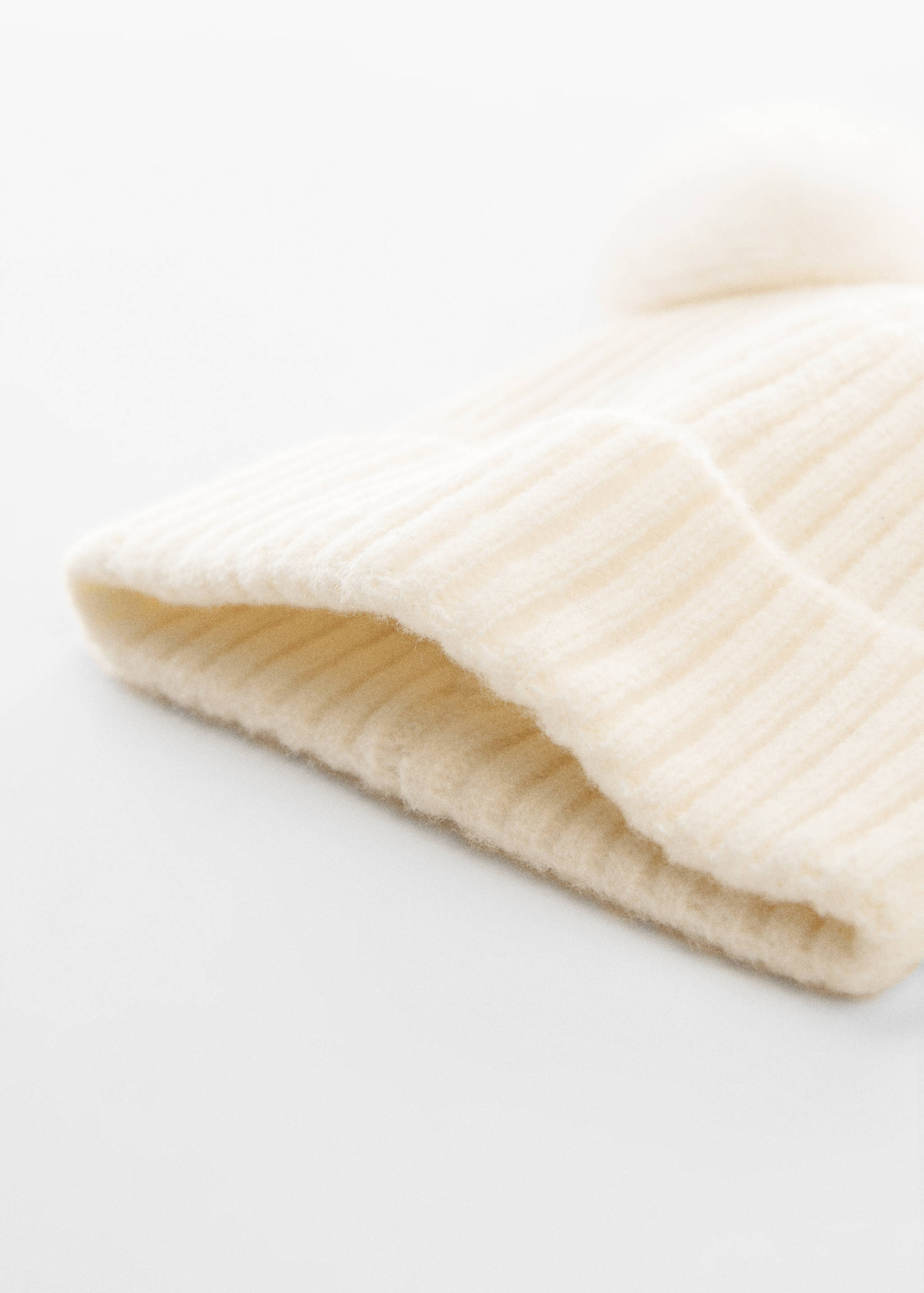 Pom pom cable-knit beanie - Medium plane