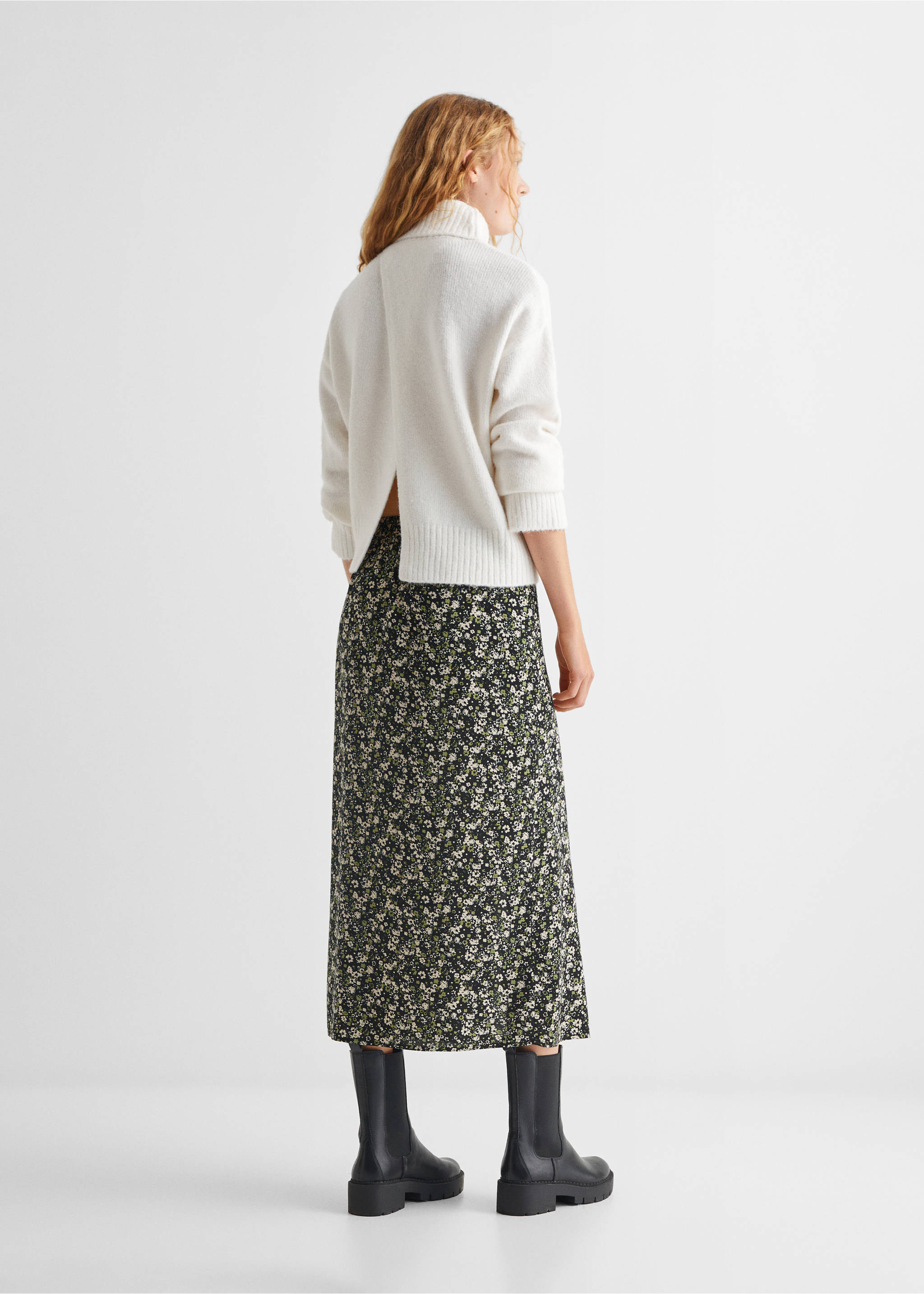 Slit printed long skirt - Reverse of the article, Black. Ref: 57046009-00.