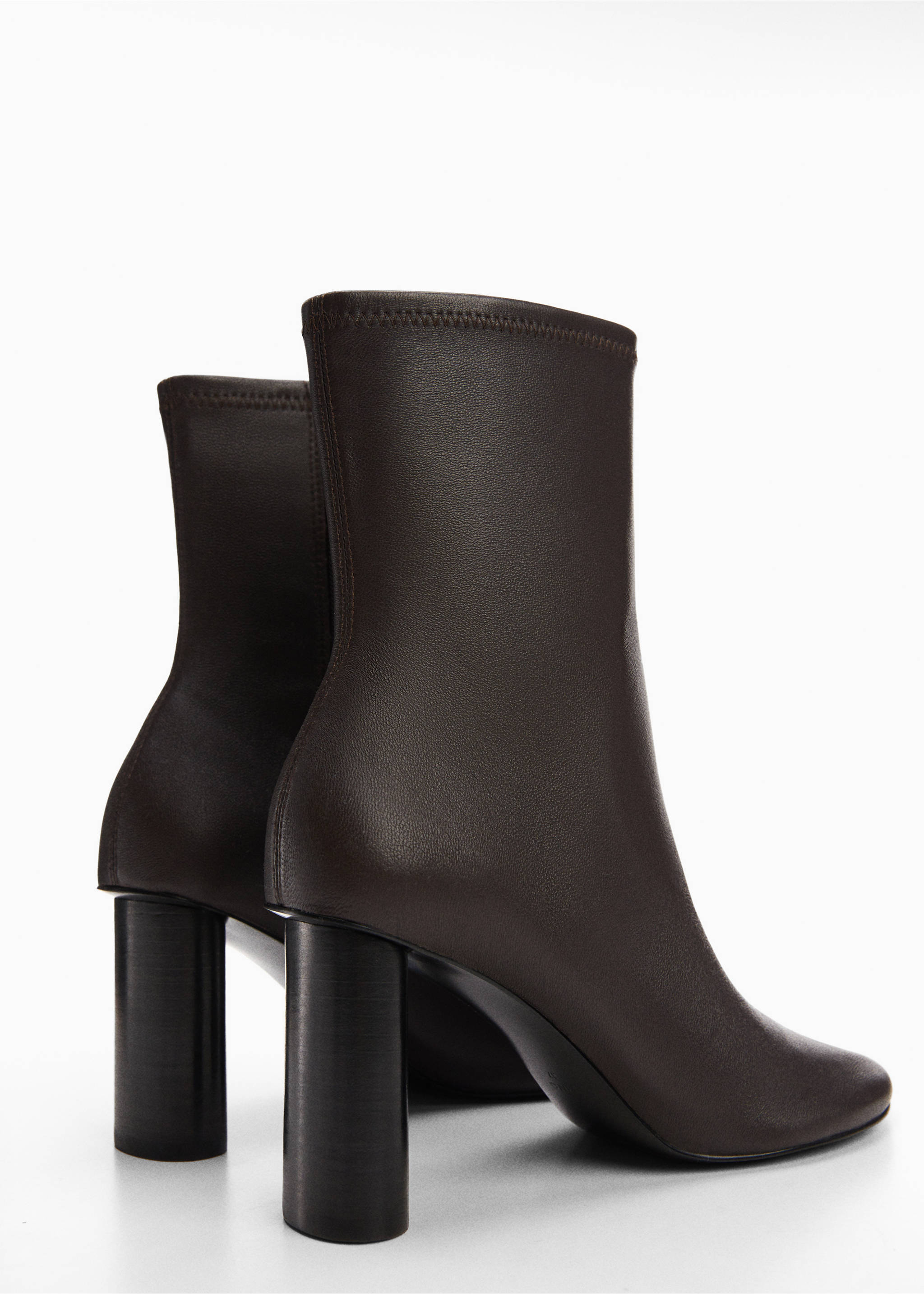 Rounded toe leather ankle boots - Details of the article 1, Chocolate. Ref: 57046020-00.