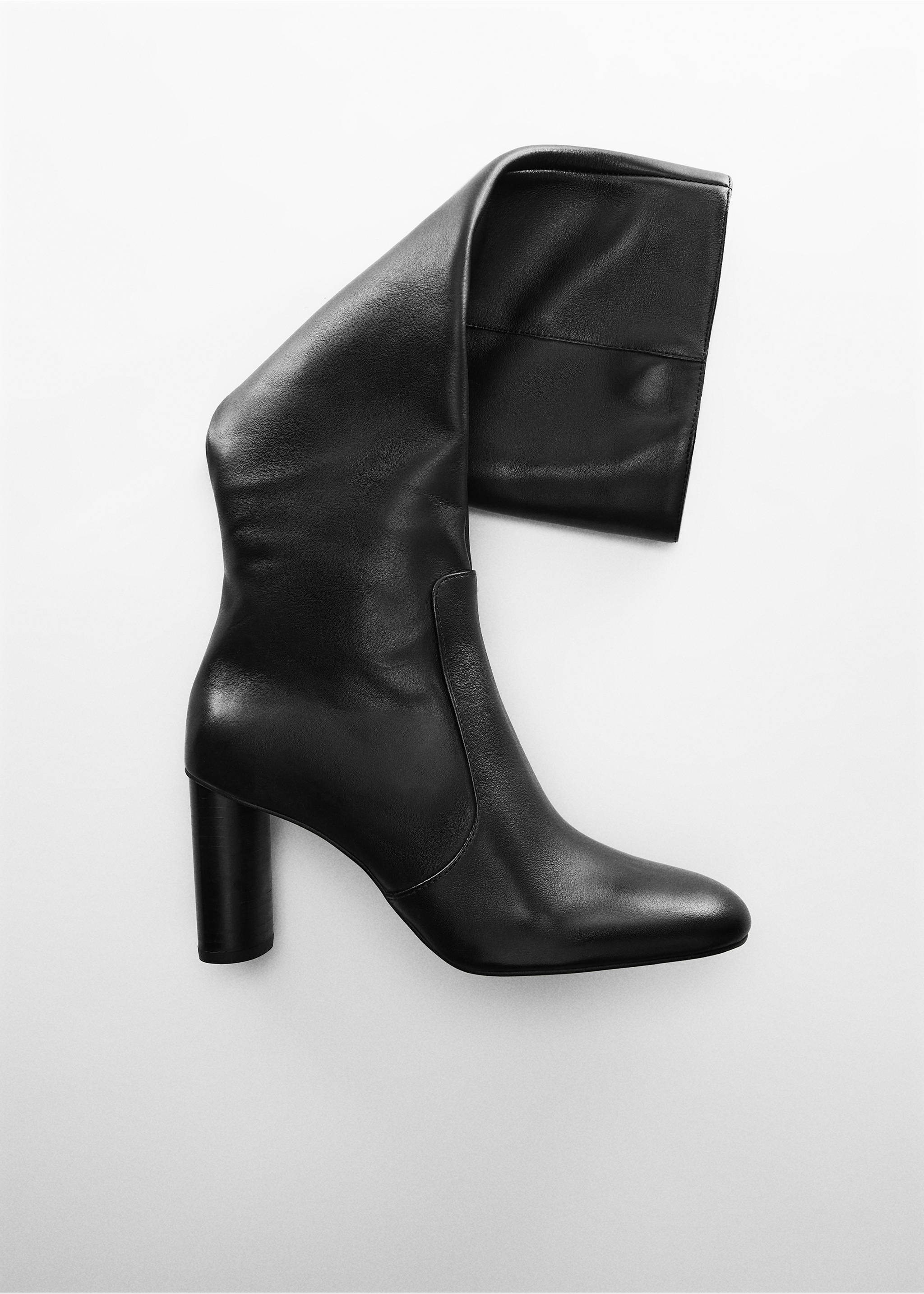 Round-toe leather boots - Details of the article 6, Black. Ref: 57046024-00.