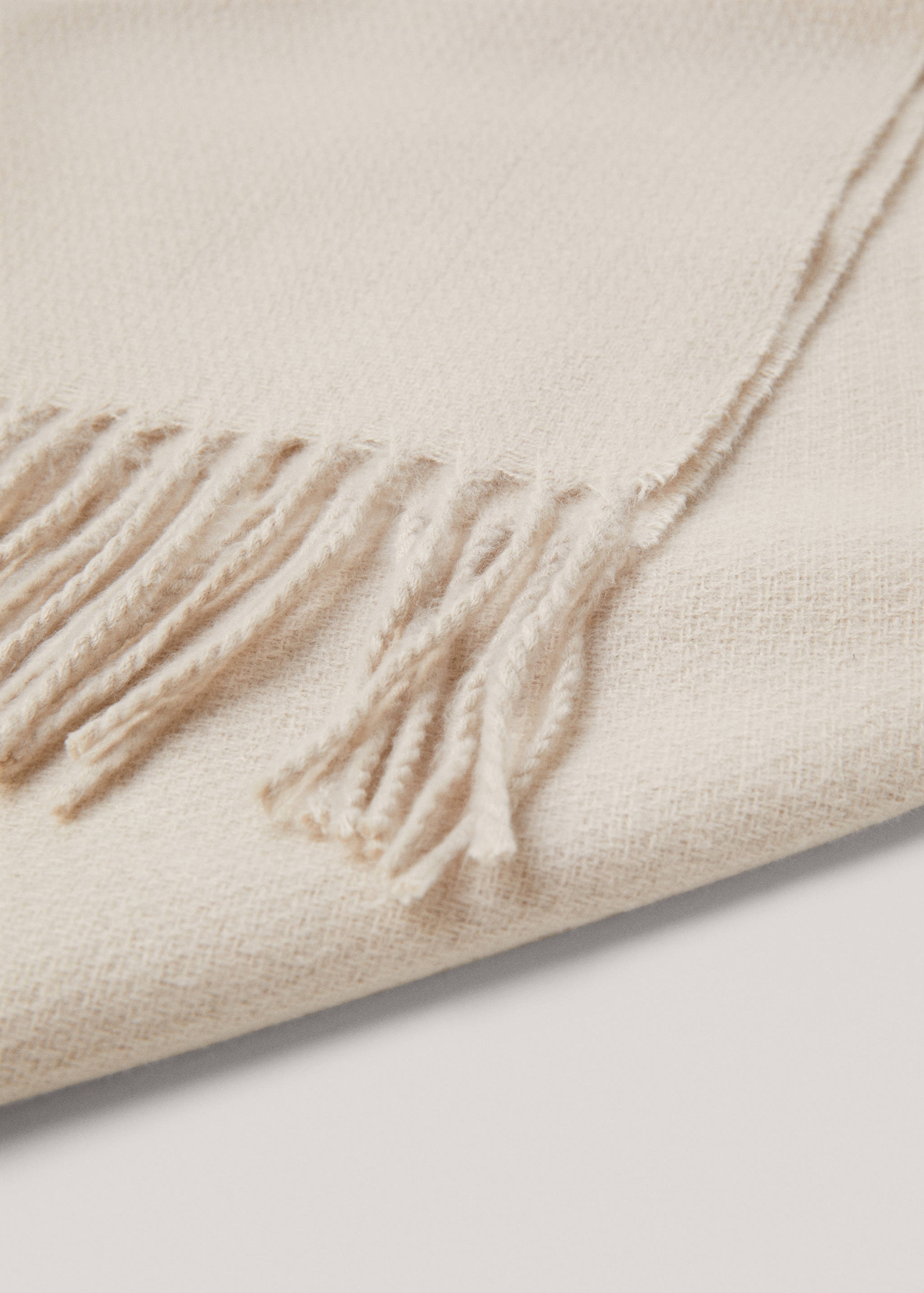 Fringed soft blanket - Details of the article 1