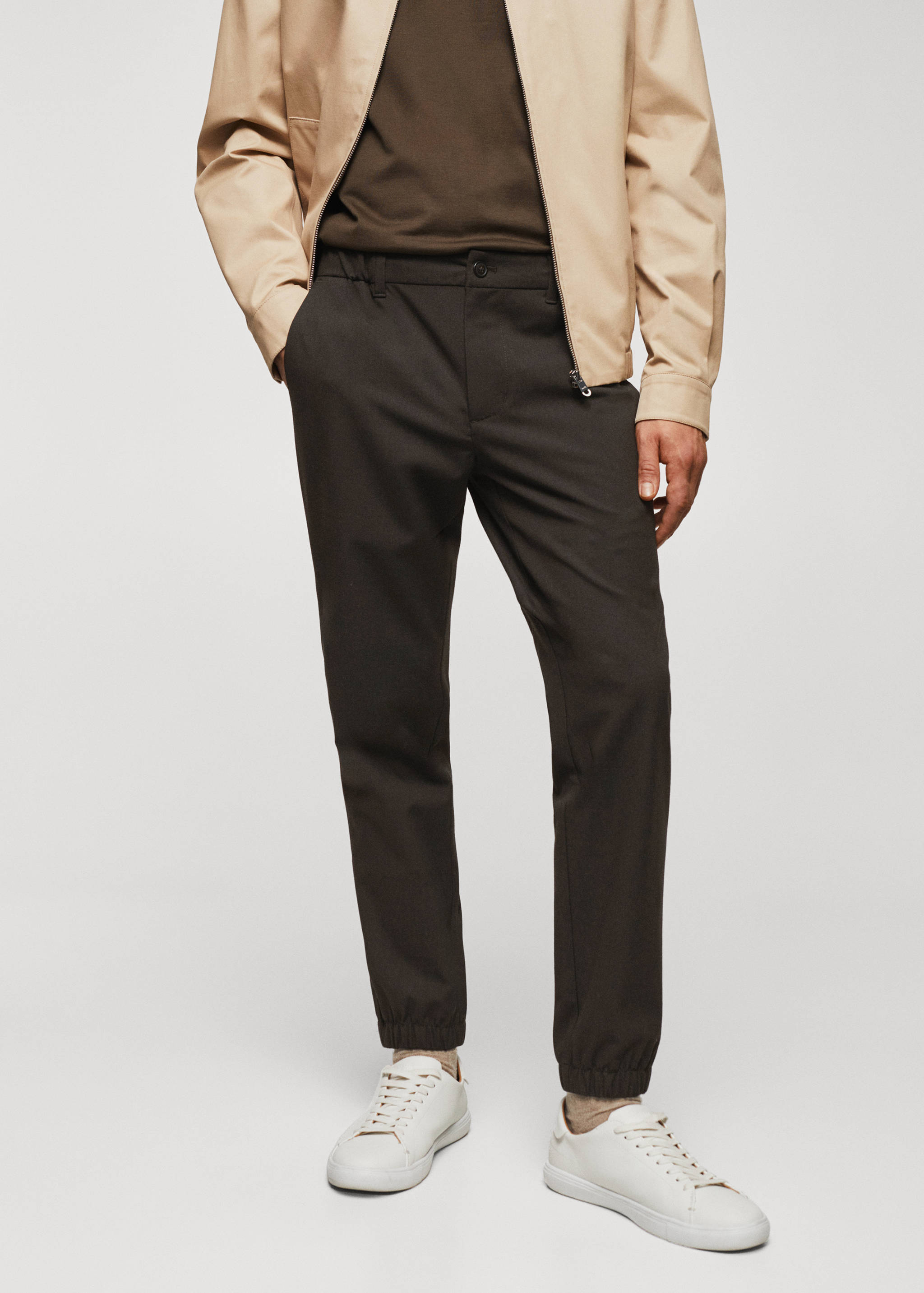 Slim Fit-Joggerpants mit Kordel - Mittlere Ansicht