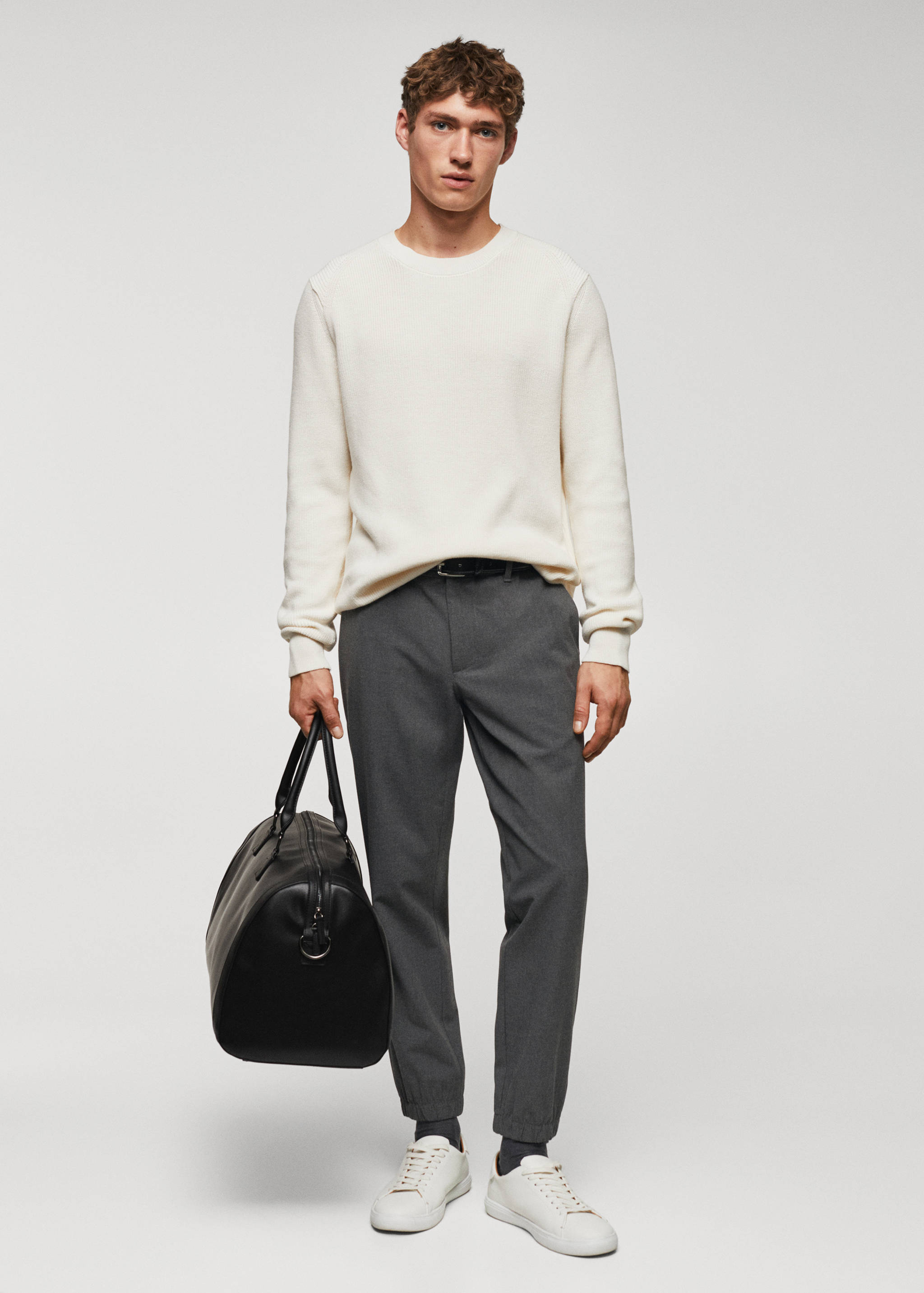 Slim Fit-Joggerpants mit Kordel - Allgemeine Ansicht