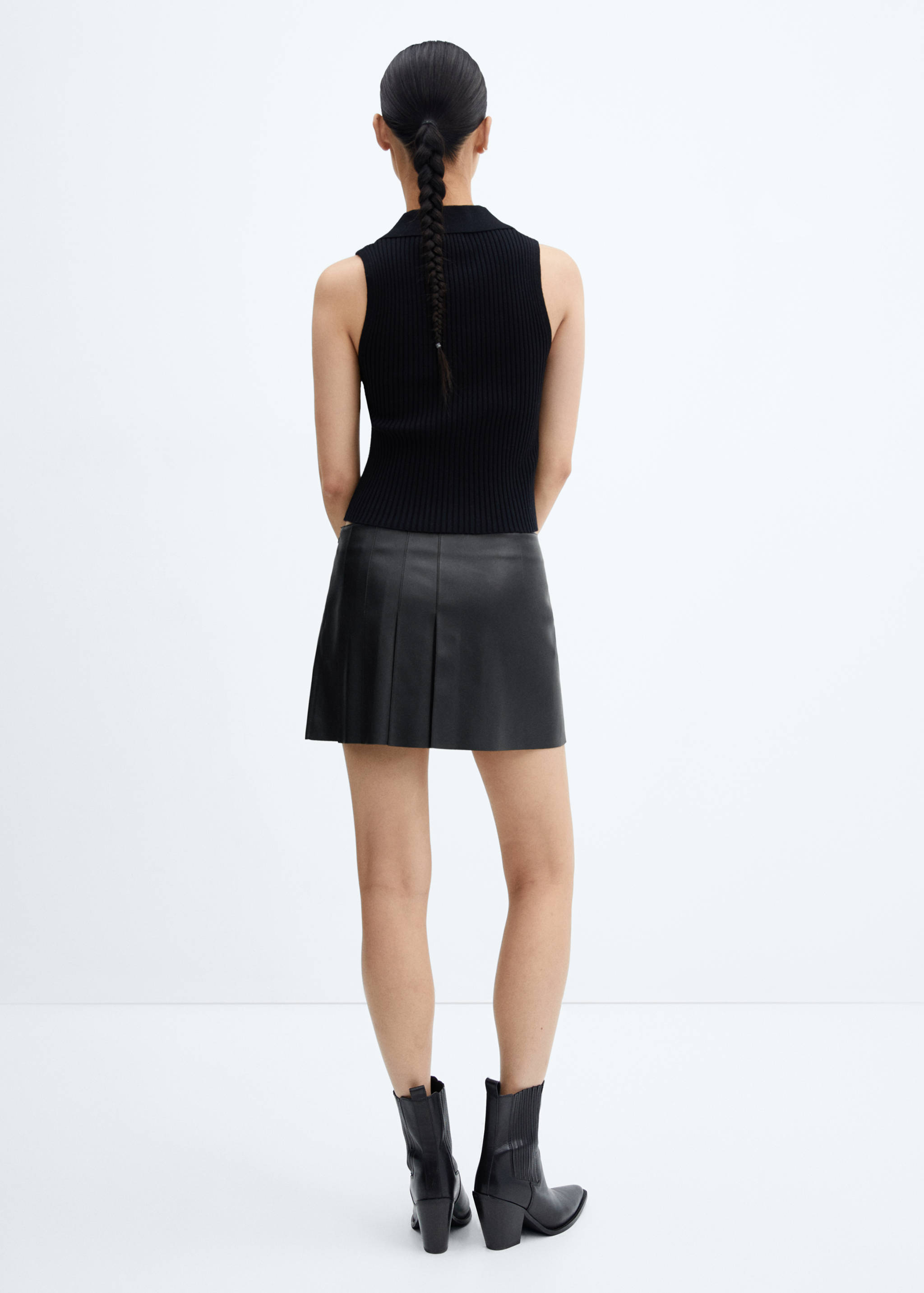 Faux-leather pleated mini-skirt - Reverse of the article