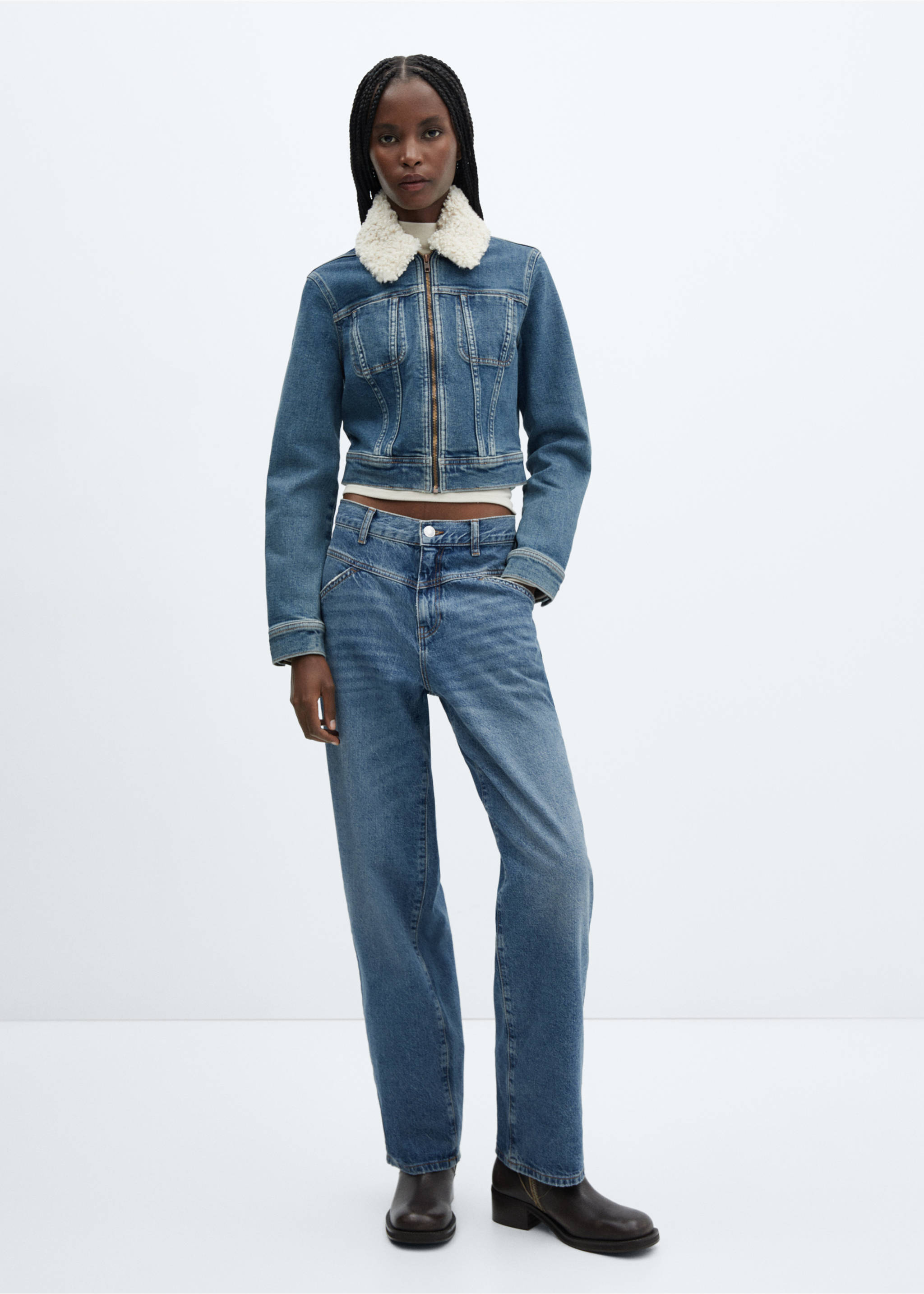 Denim jacket with shearling collar - General plane, Medium Vintage Blue. Ref: 57046716-00.