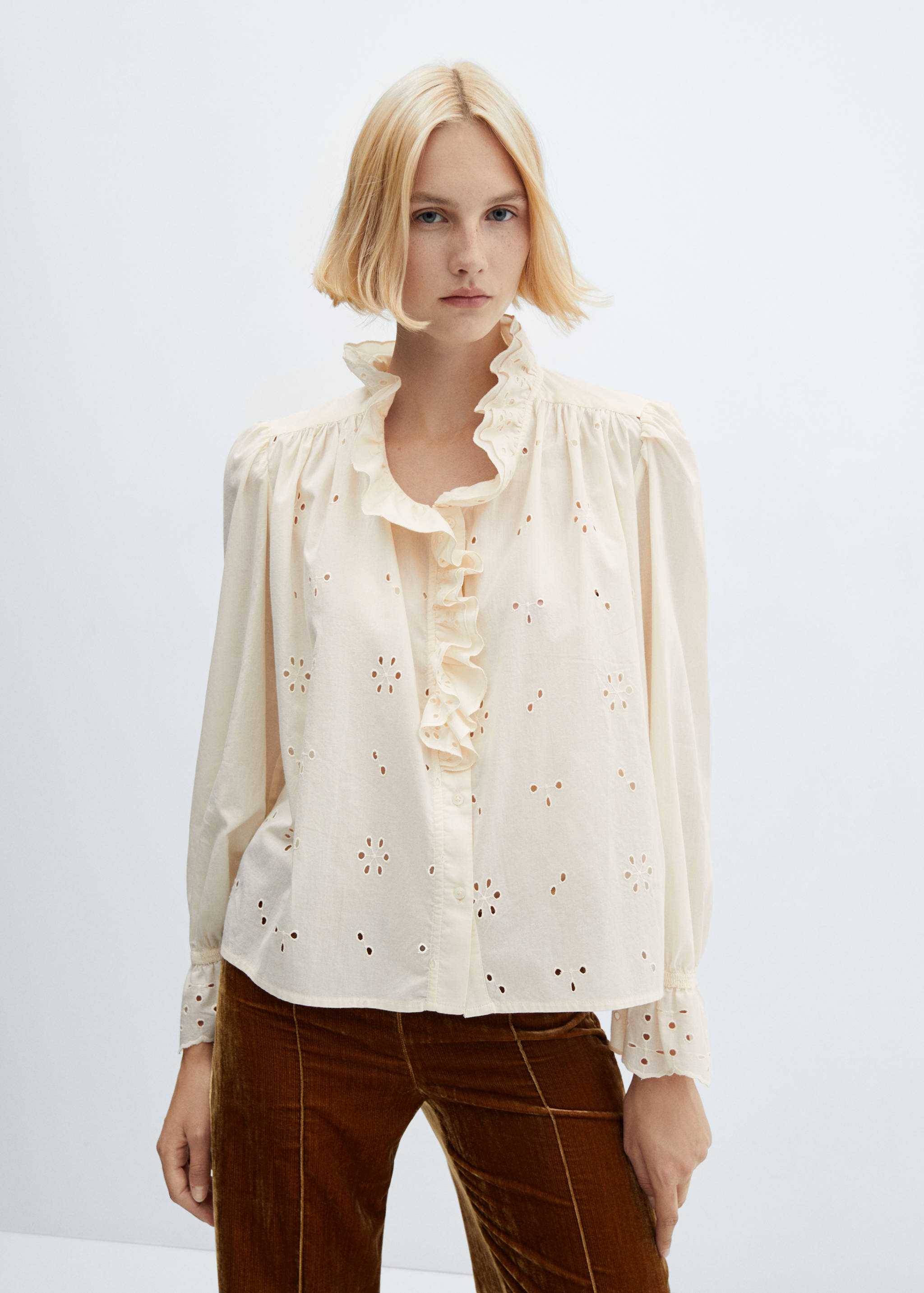 Openwork shirt with ruffle detail - Medium plane