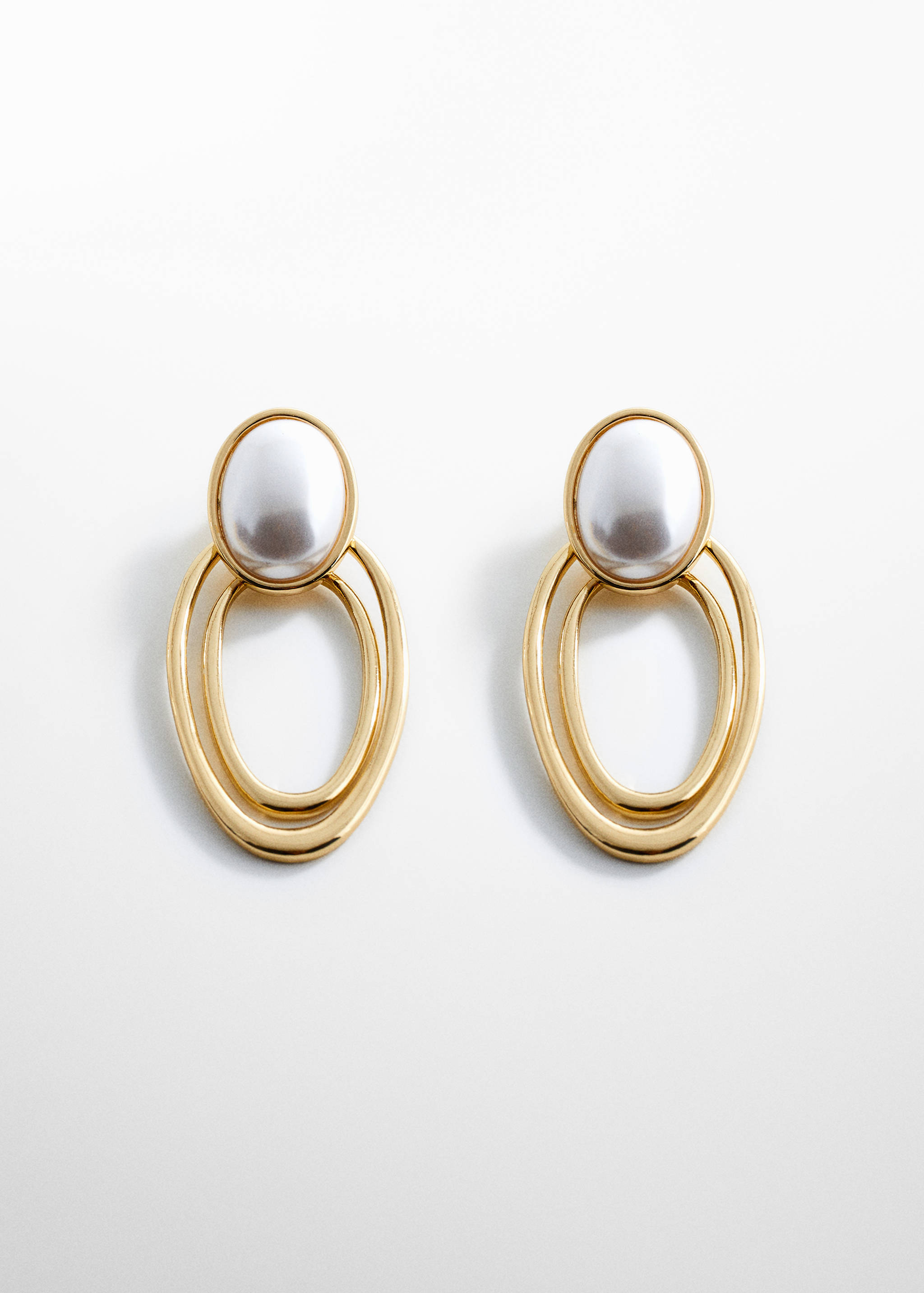 Boucles d'oreilles ovales nacre - Article sans modèle